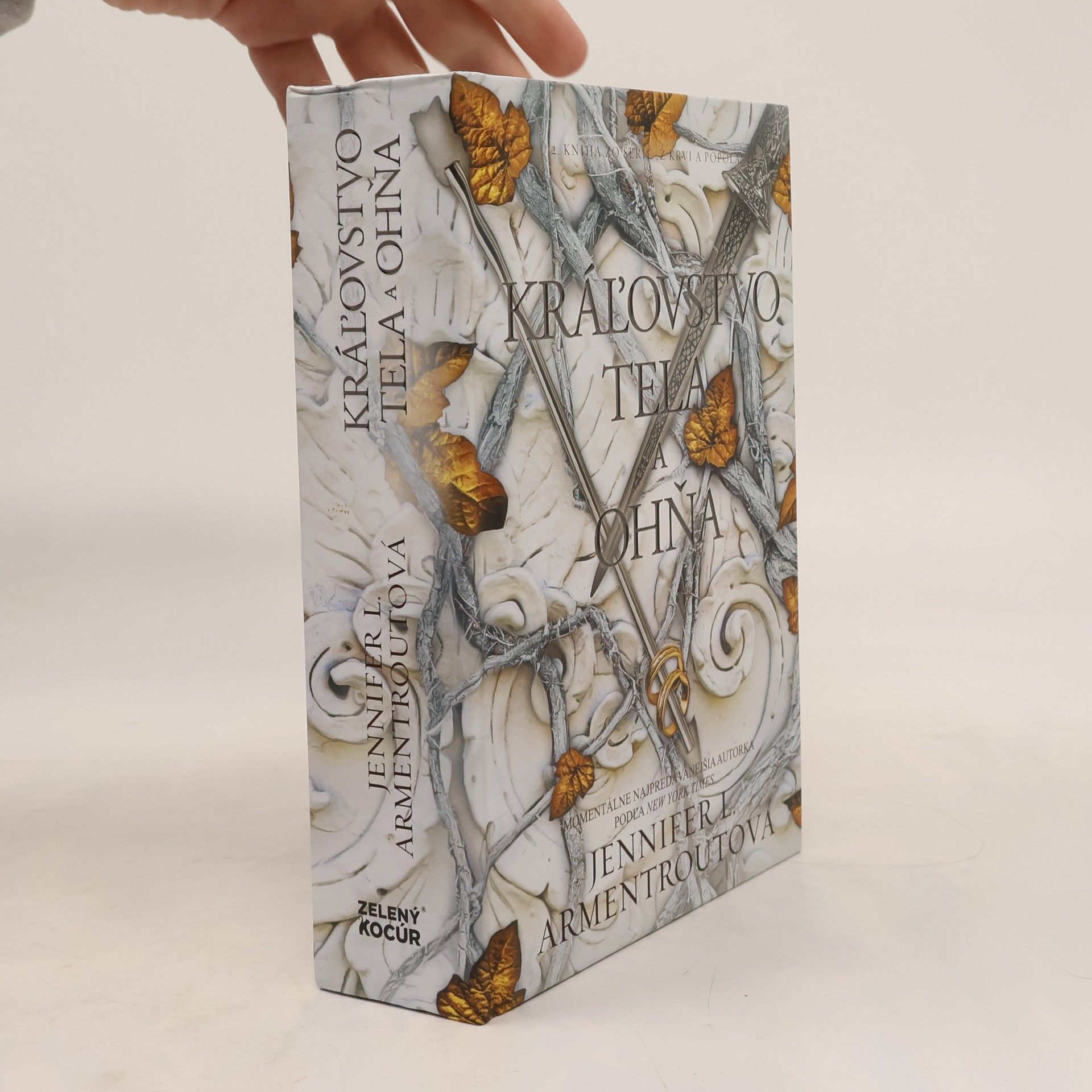 Jennifer Armentrout Král'ovstvo tela a ohňa