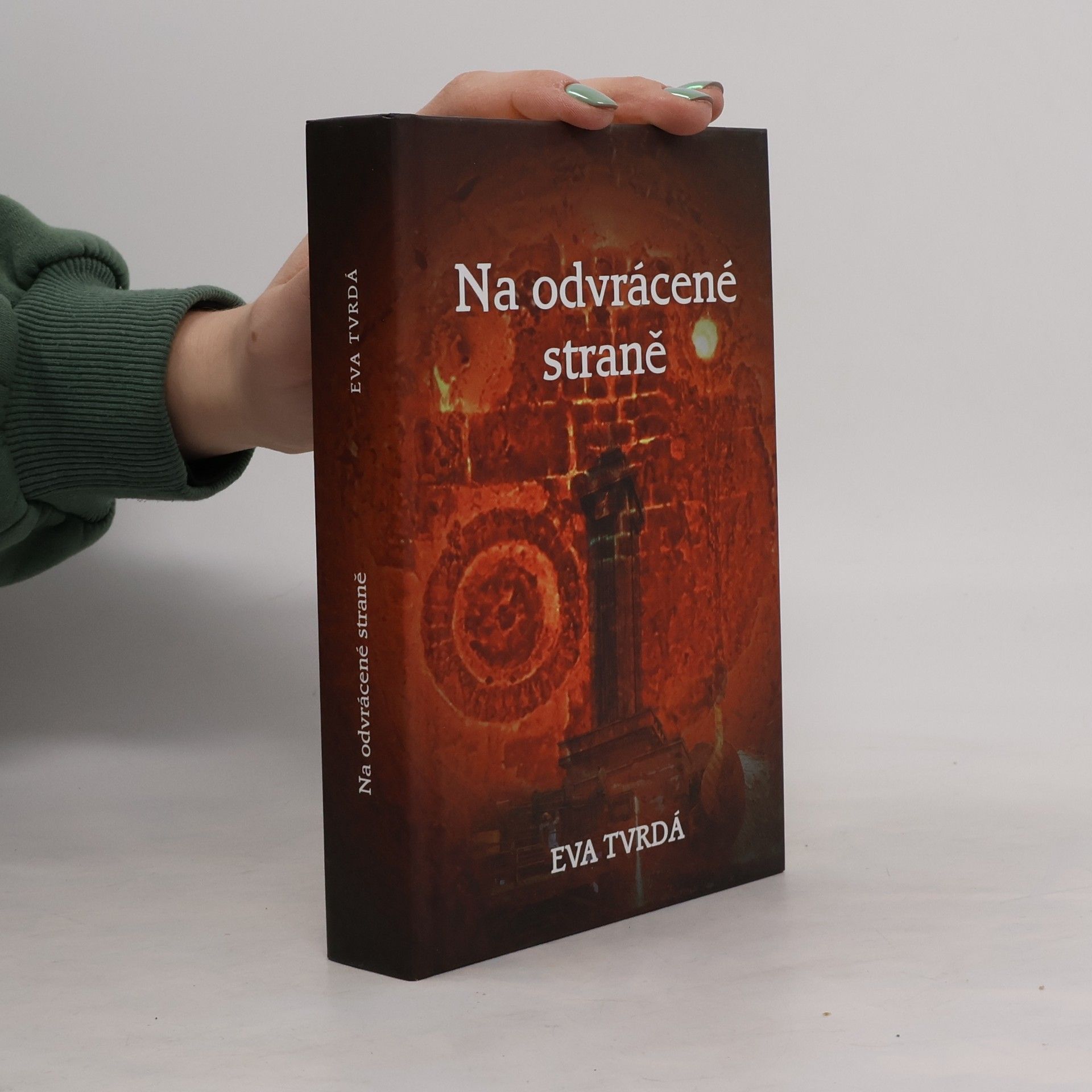 Eva Tvrdá Na odvrácené straně