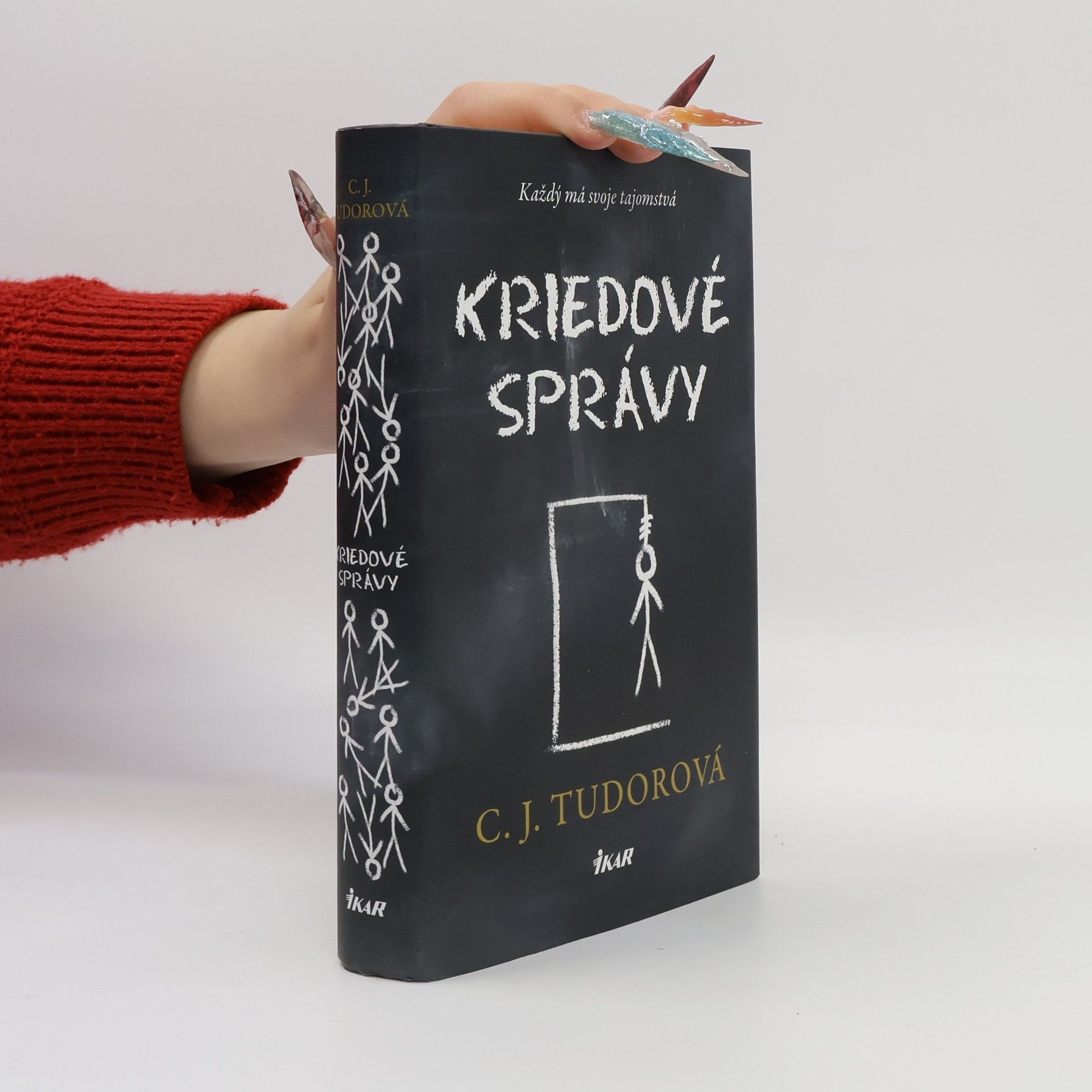 C.J. Tudor Kriedové správy