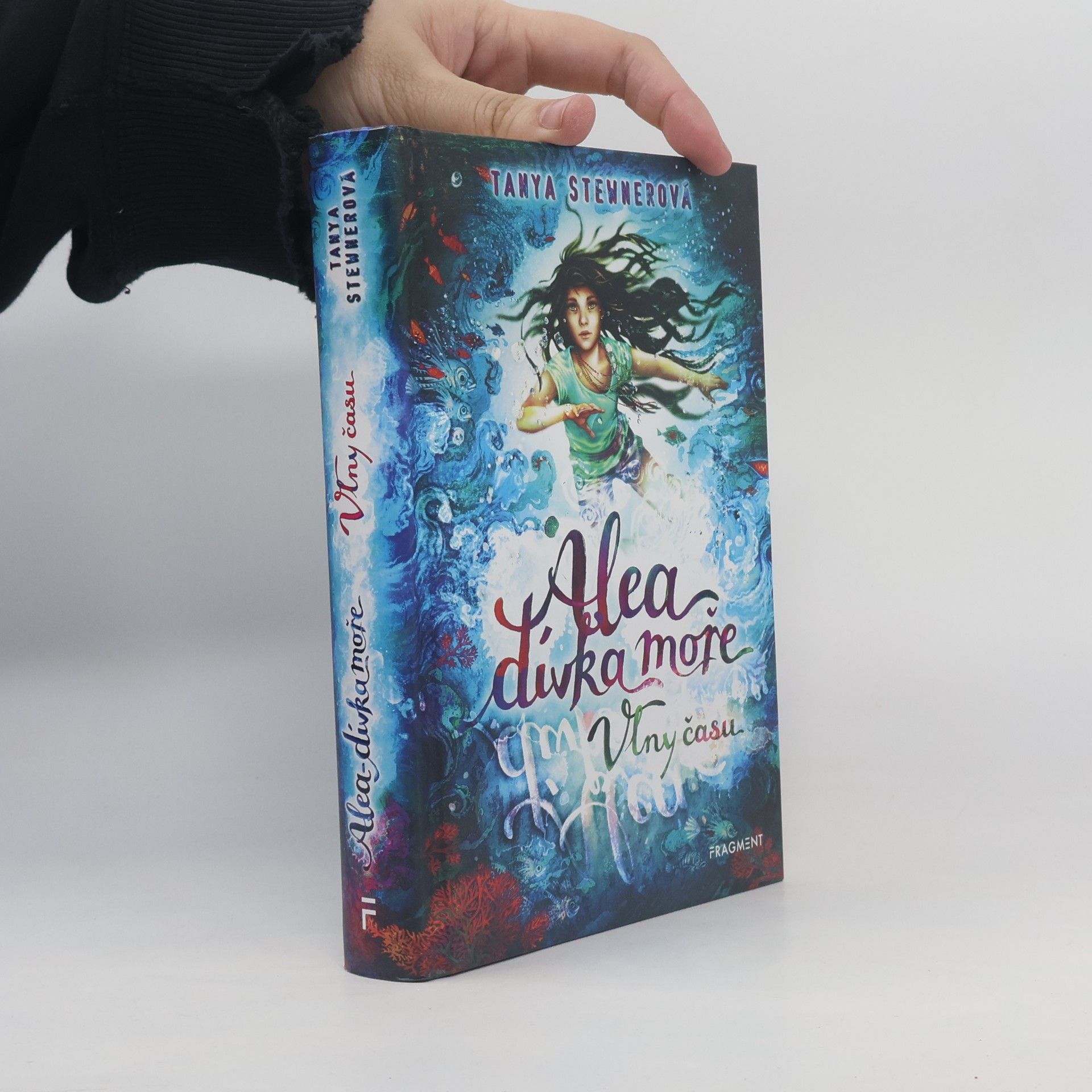 Tanya Stewner Alea, dívka moře. Vlny času