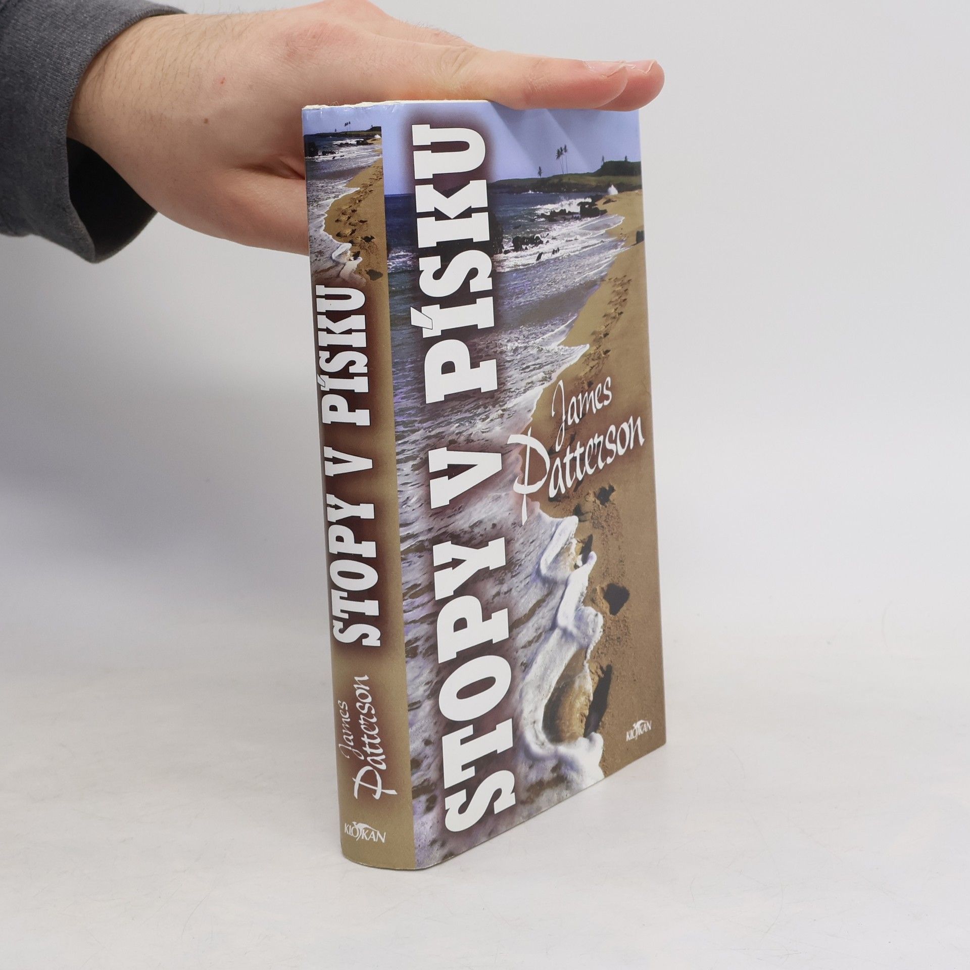 James Patterson Stopy v písku