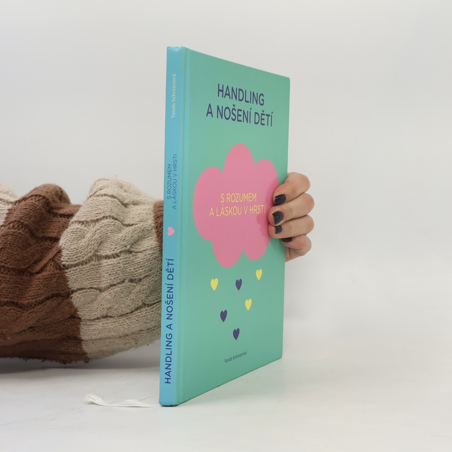 Vanda Schreierová Handling a nošení dětí