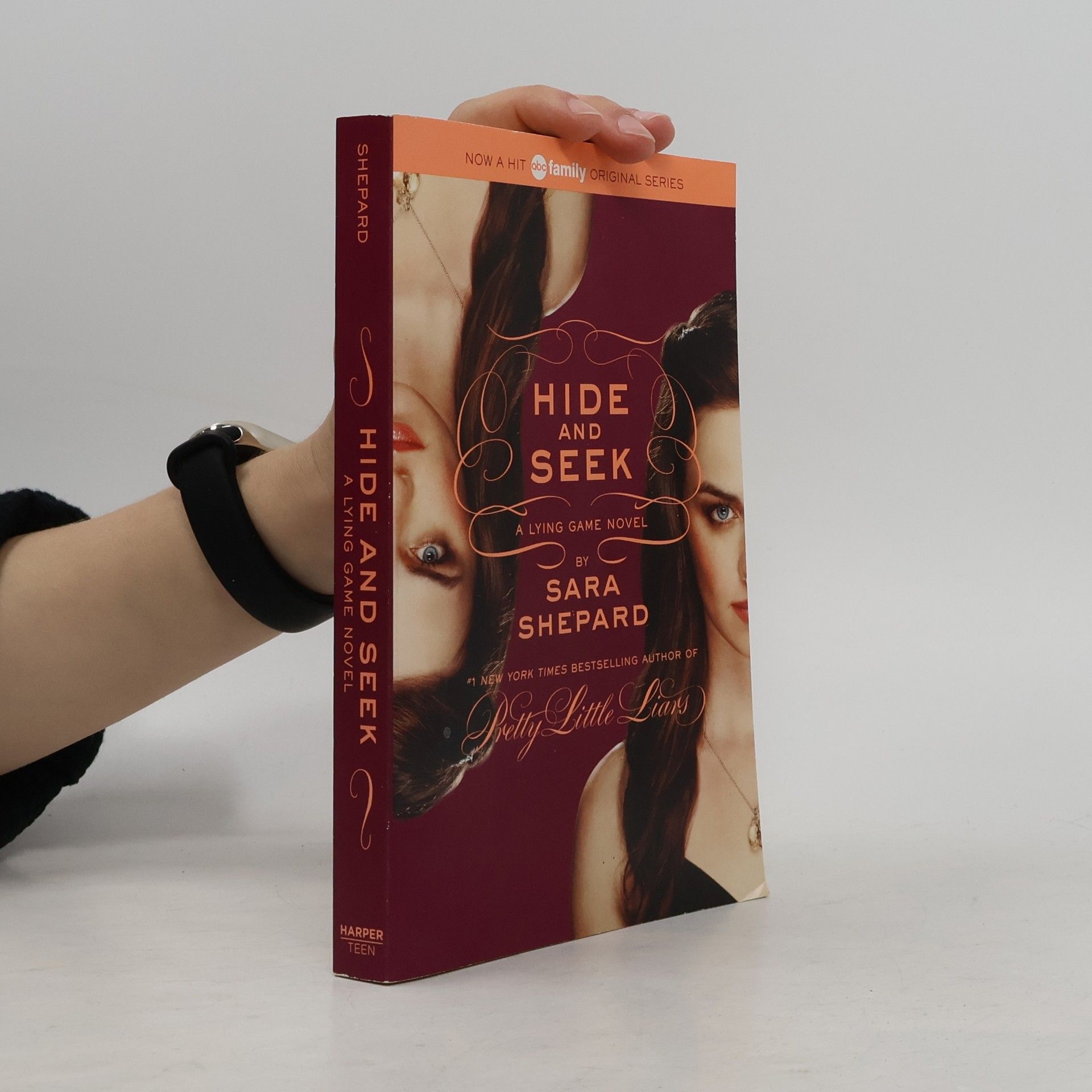 Sara Shepard Hide and Seek