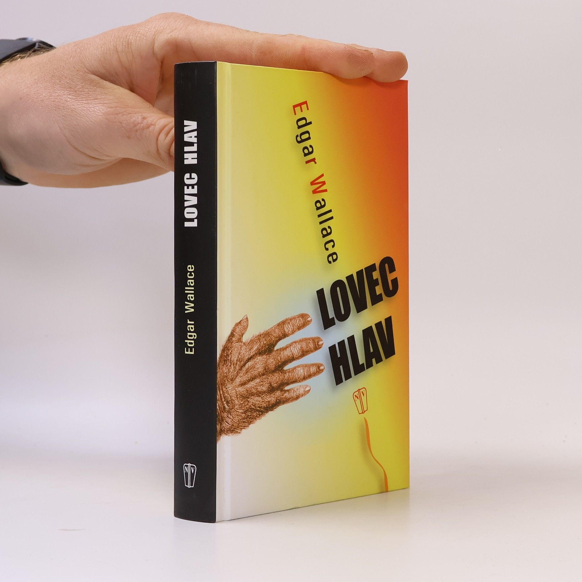 Edgar Wallace Lovec hlav