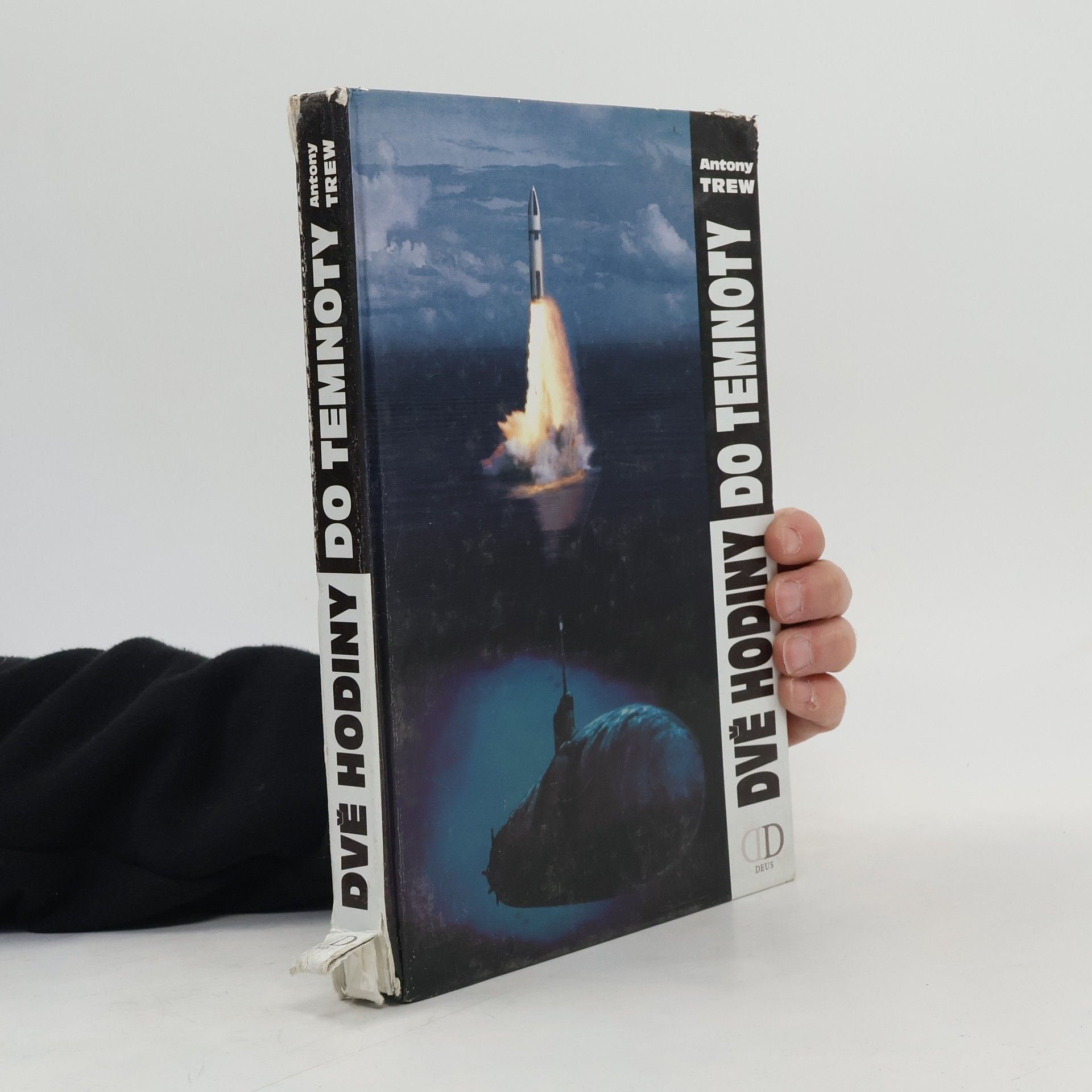 Antony Trew Dvě hodiny do temnoty