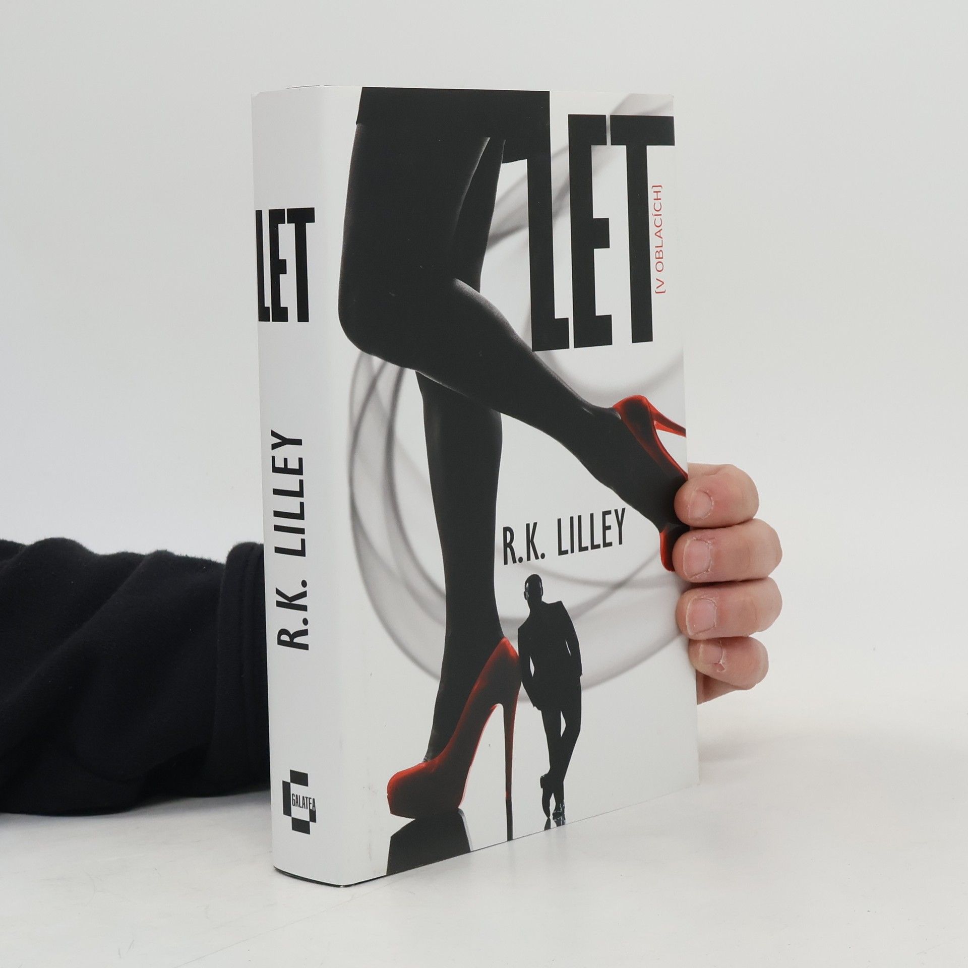 R. K. Lilley Let (v oblacích)