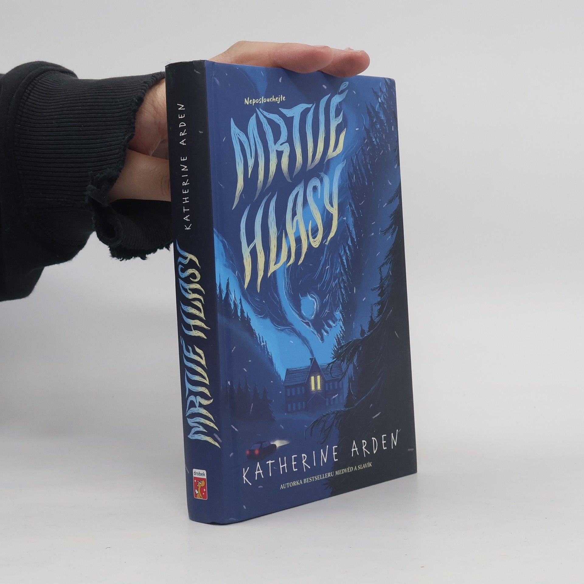 Katherine Arden Mrtvé hlasy