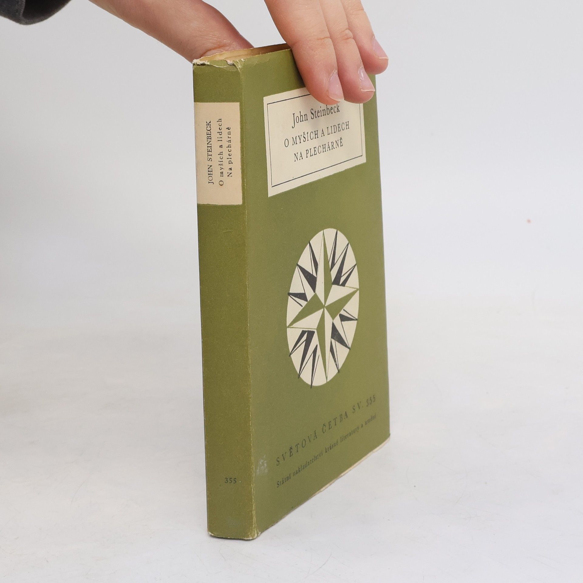John Steinbeck O myších a lidech. Na plechárně