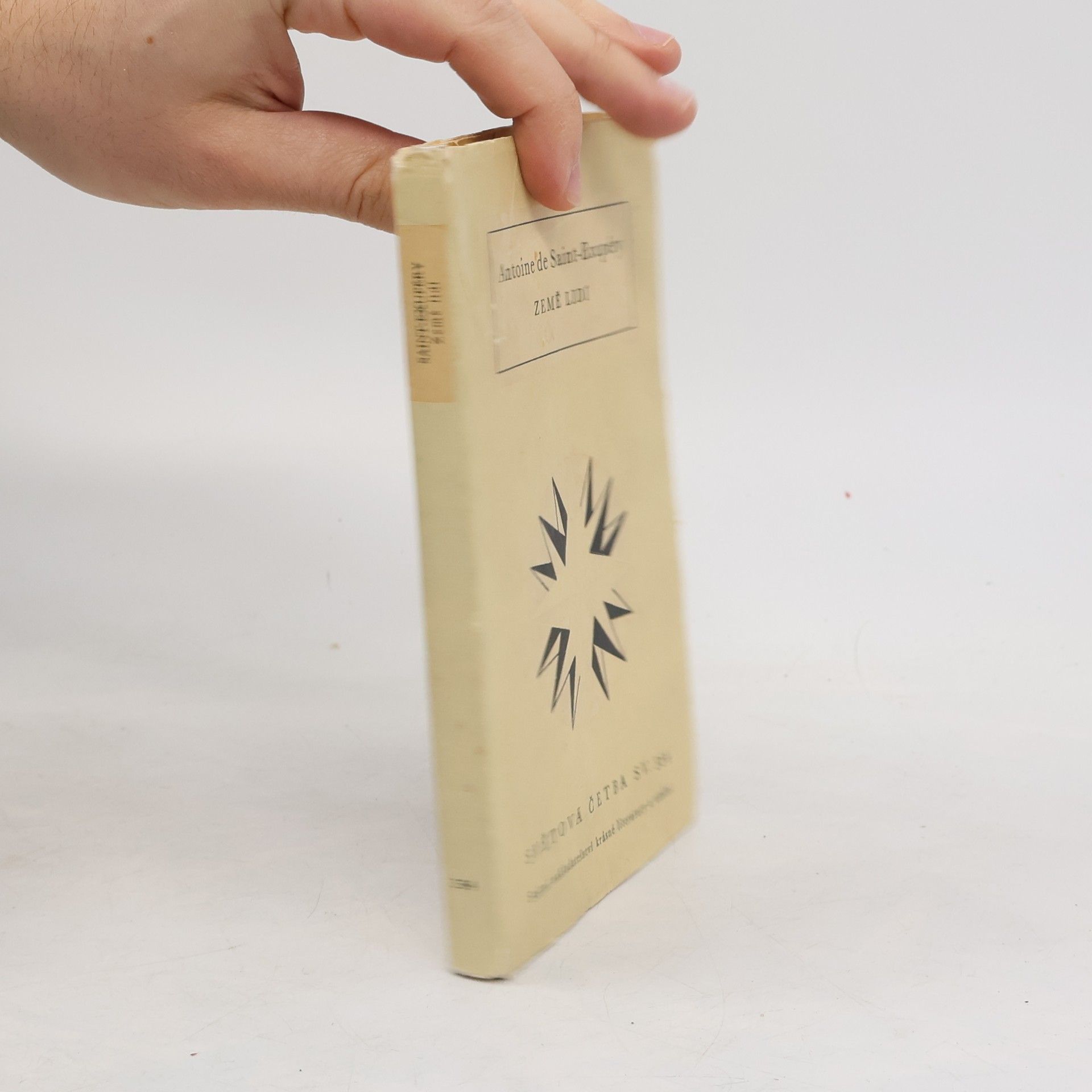 Antoine de Saint-Exupéry Země lidí