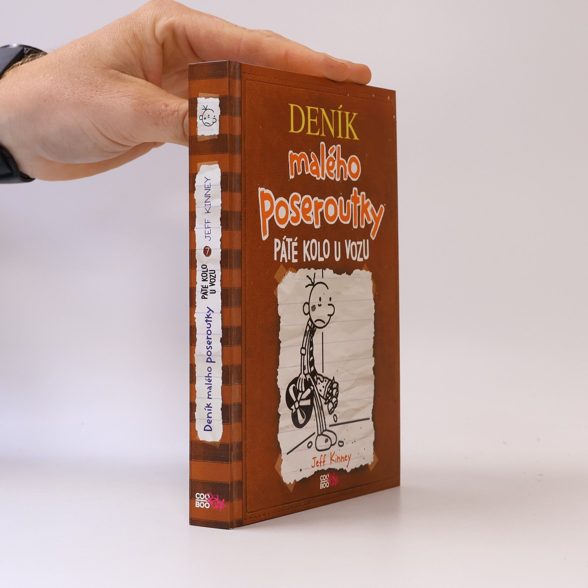 Jeff Kinney Deník malého poseroutky 7. Páté kolo u vozu