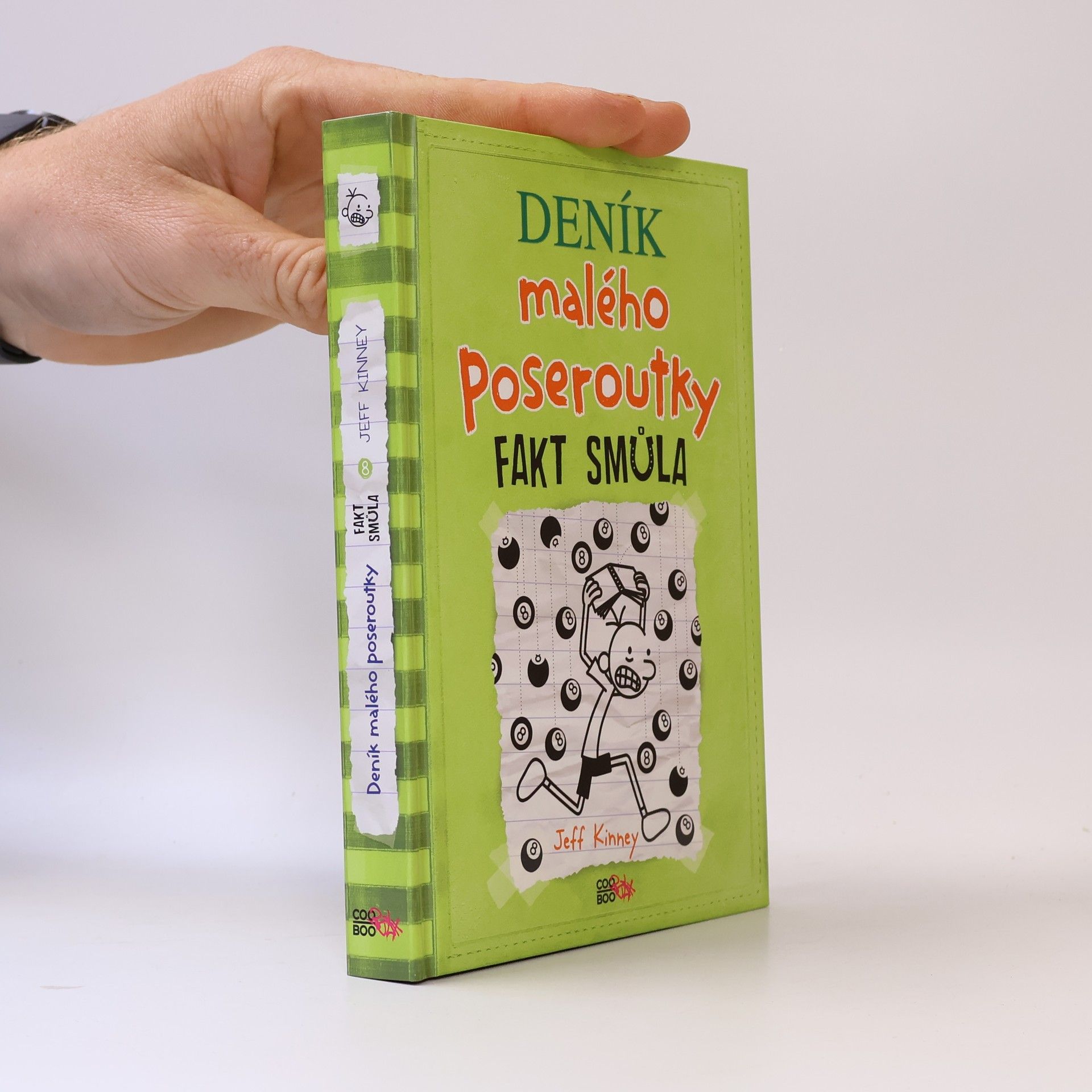 Jeff Kinney Deník malého poseroutky 8. Fakt smůla