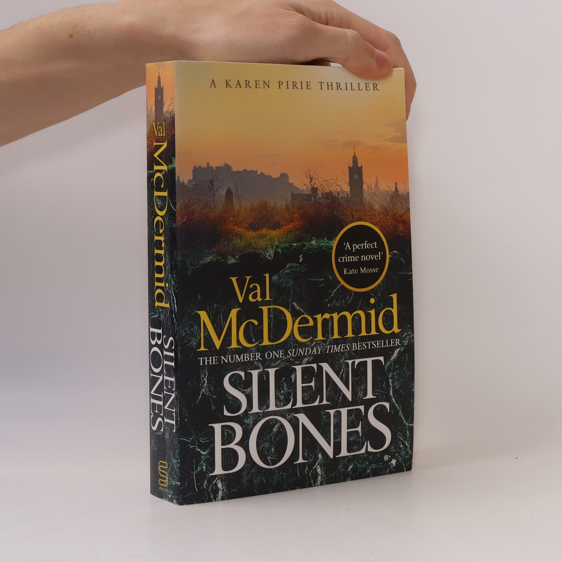 Val McDermid Silent Bones