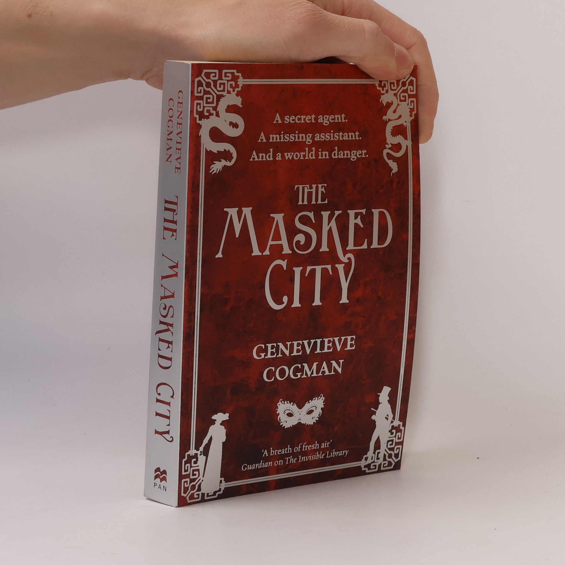 Genevieve Cogman The Masked City. Die maskierte Stadt, englische Ausgabe