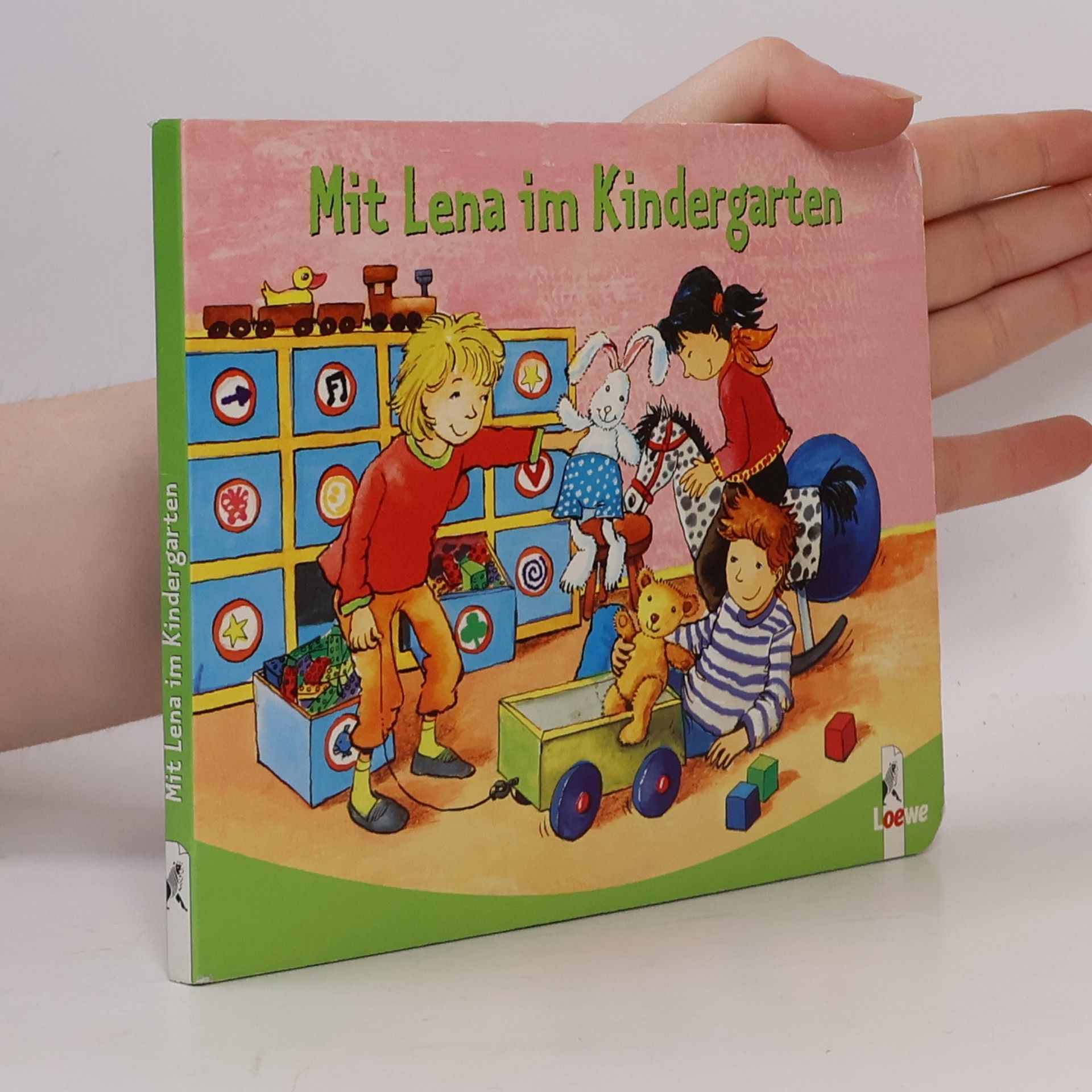 Lila L. Leiber Mit Lena im Kindergarten