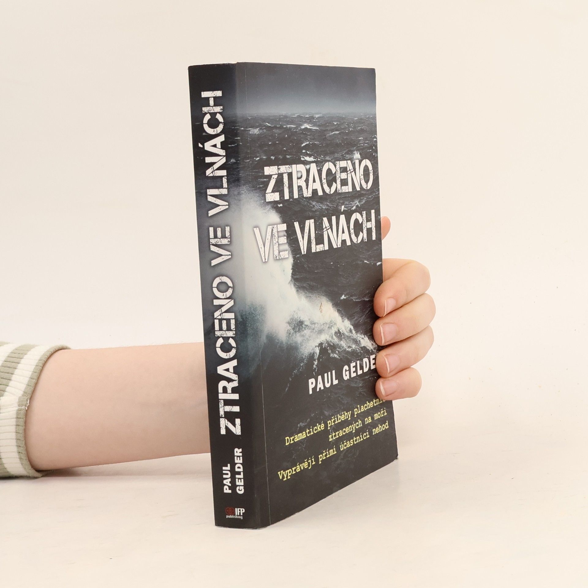 Ztraceno ve vlnách: Dramatické příběhy ztráty plachetnic na moři