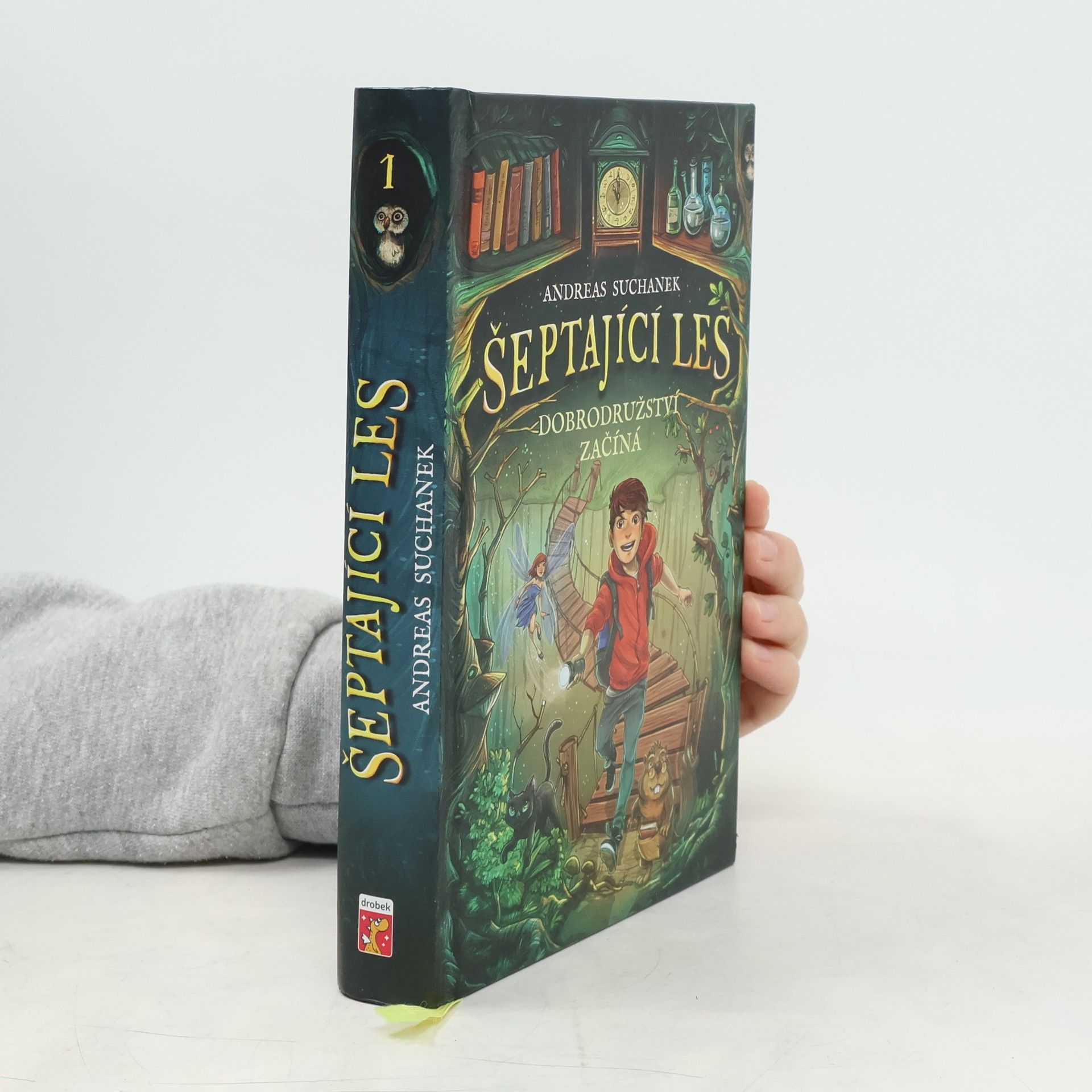 Andreas Suchanek Šeptající les. Dobrodružství začíná