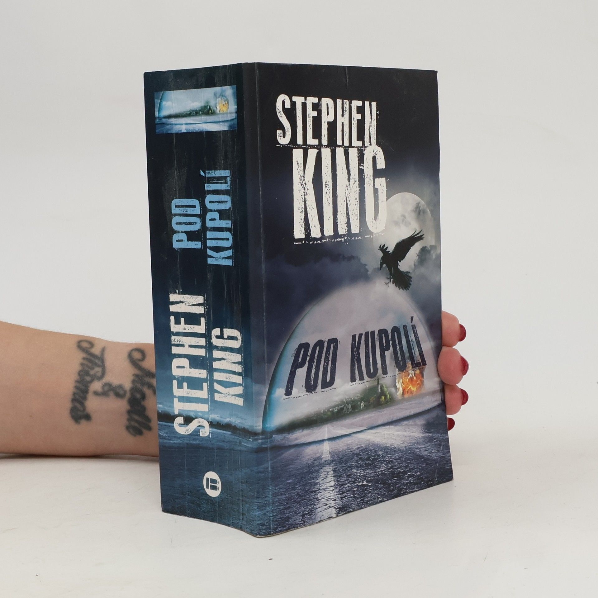 Stephen King Pod kupolí