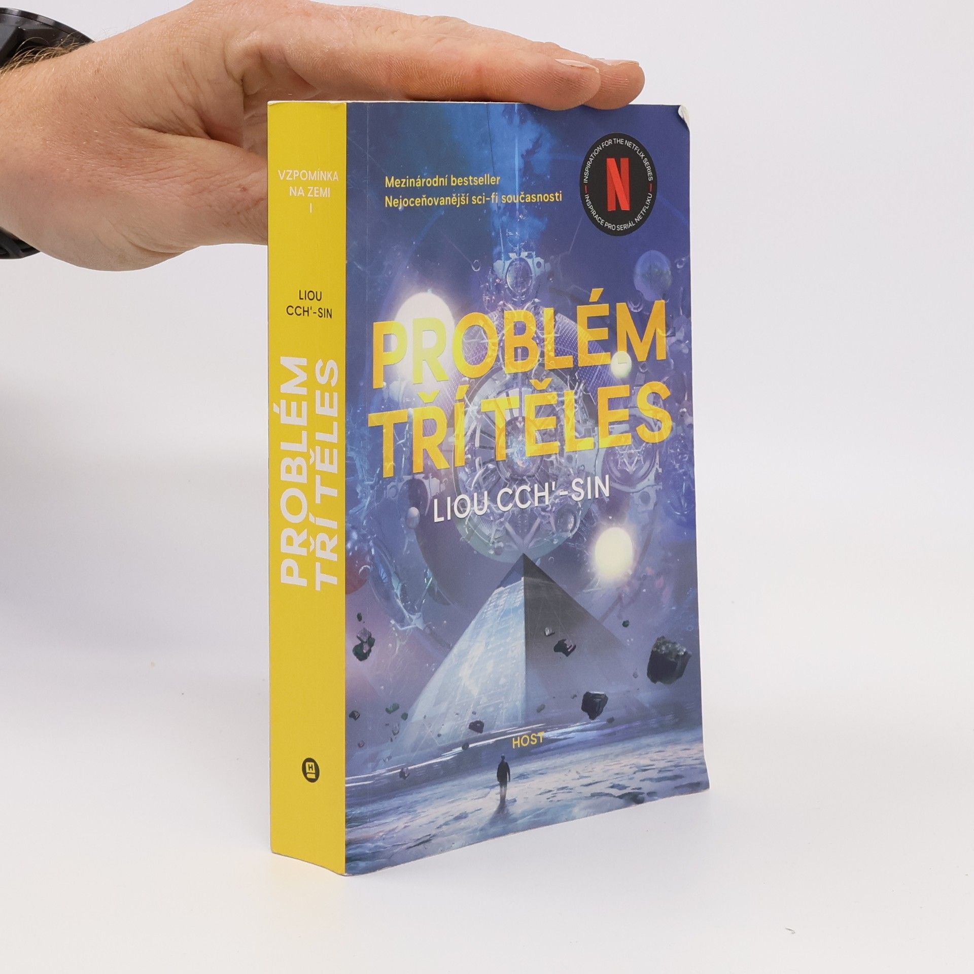 Cixin Liu Problém tří těles
