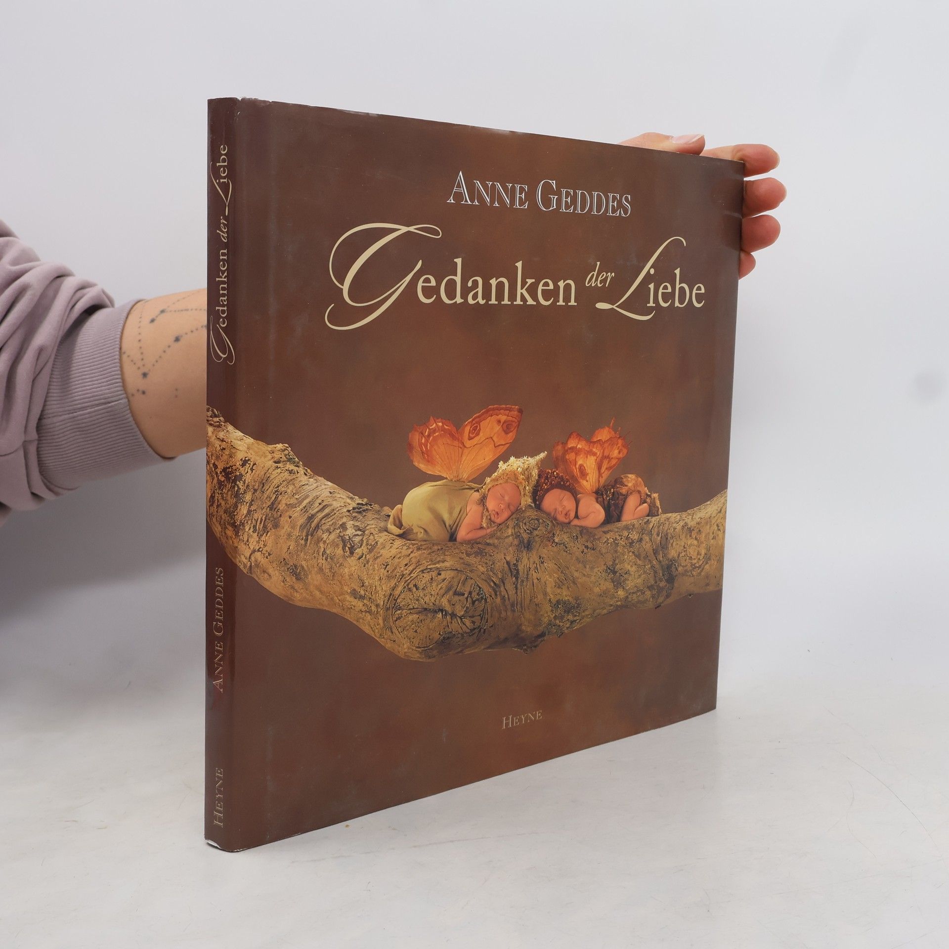 Anne Geddes Drunten im Garten