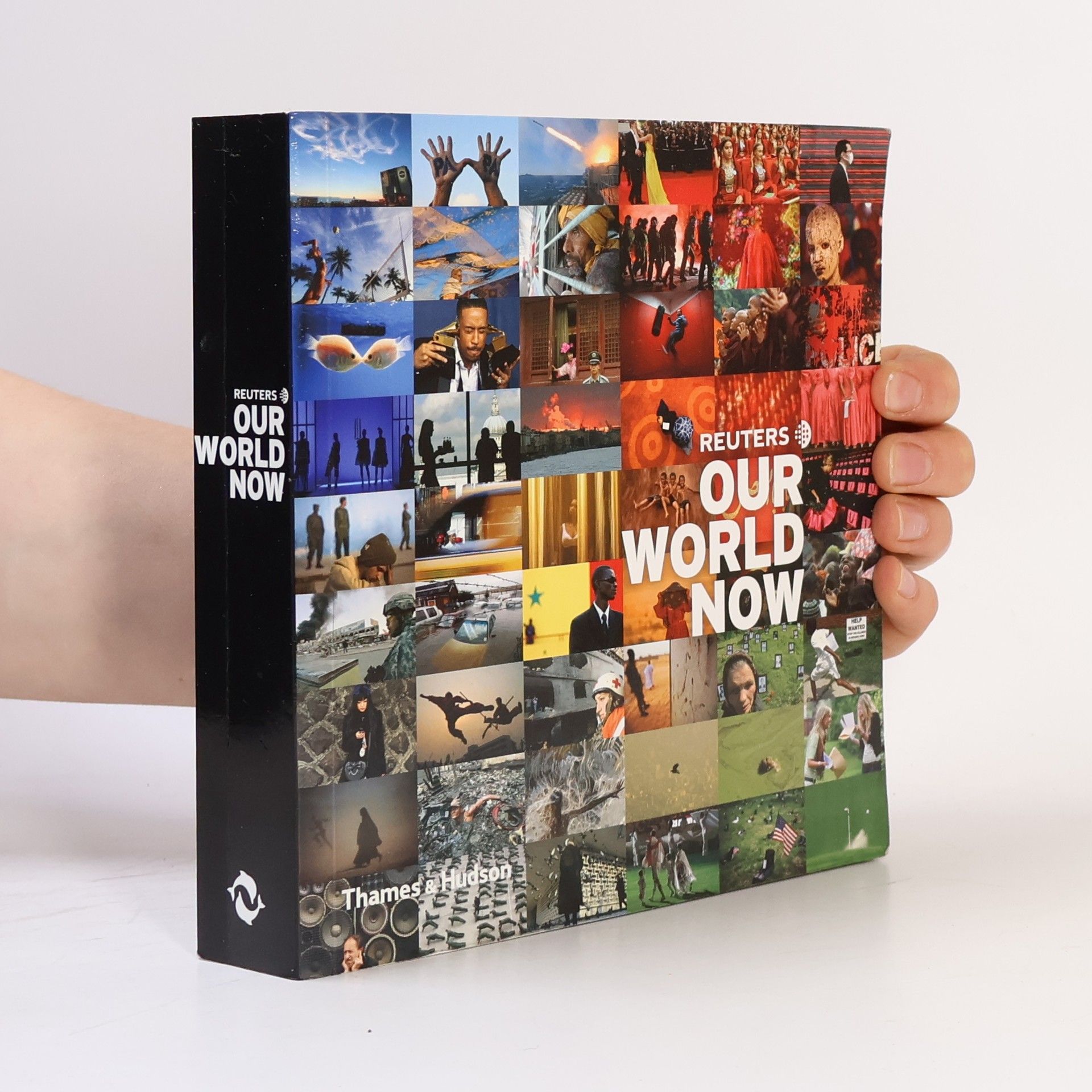 Collectif d'auteurs Our World Now