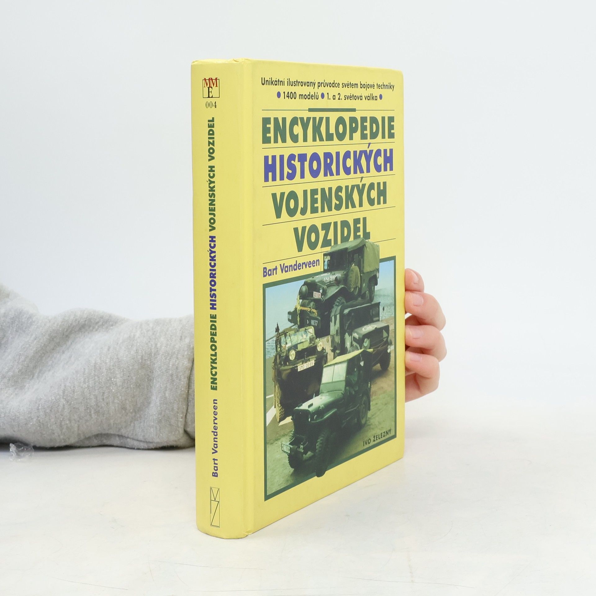 Bart Vanderveen Encyklopedie historických vojenských vozidel