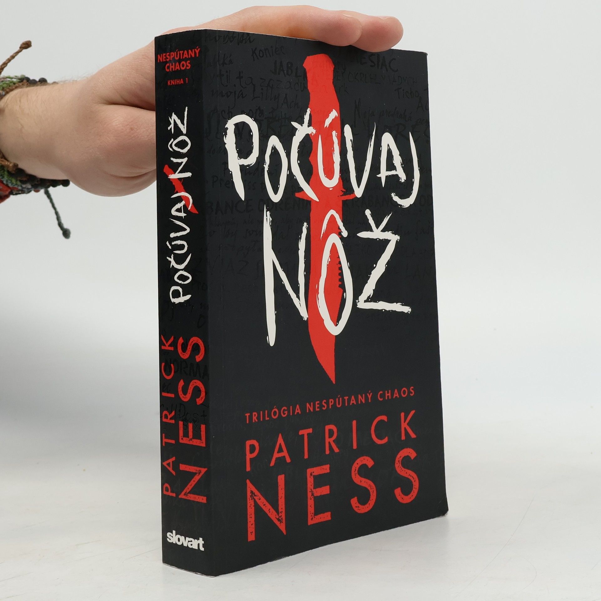 Patrick Ness Počúvaj nôž