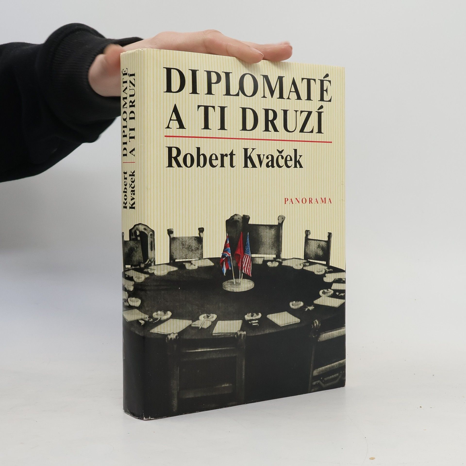 Robert Kvaček Diplomaté a ti druzí