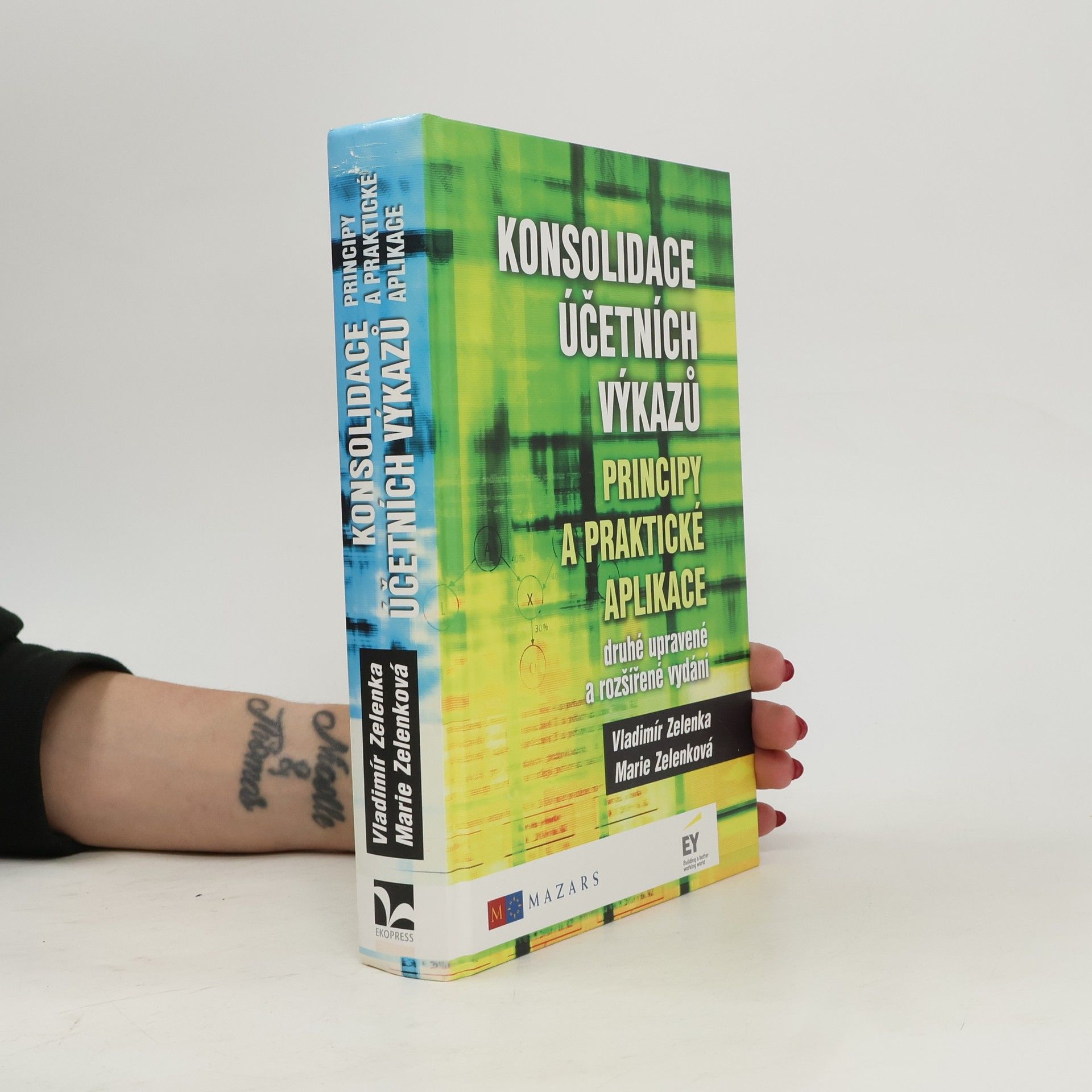 Vladimír Zelenka Konsolidace účetních výkazů : principy a praktické aplikace