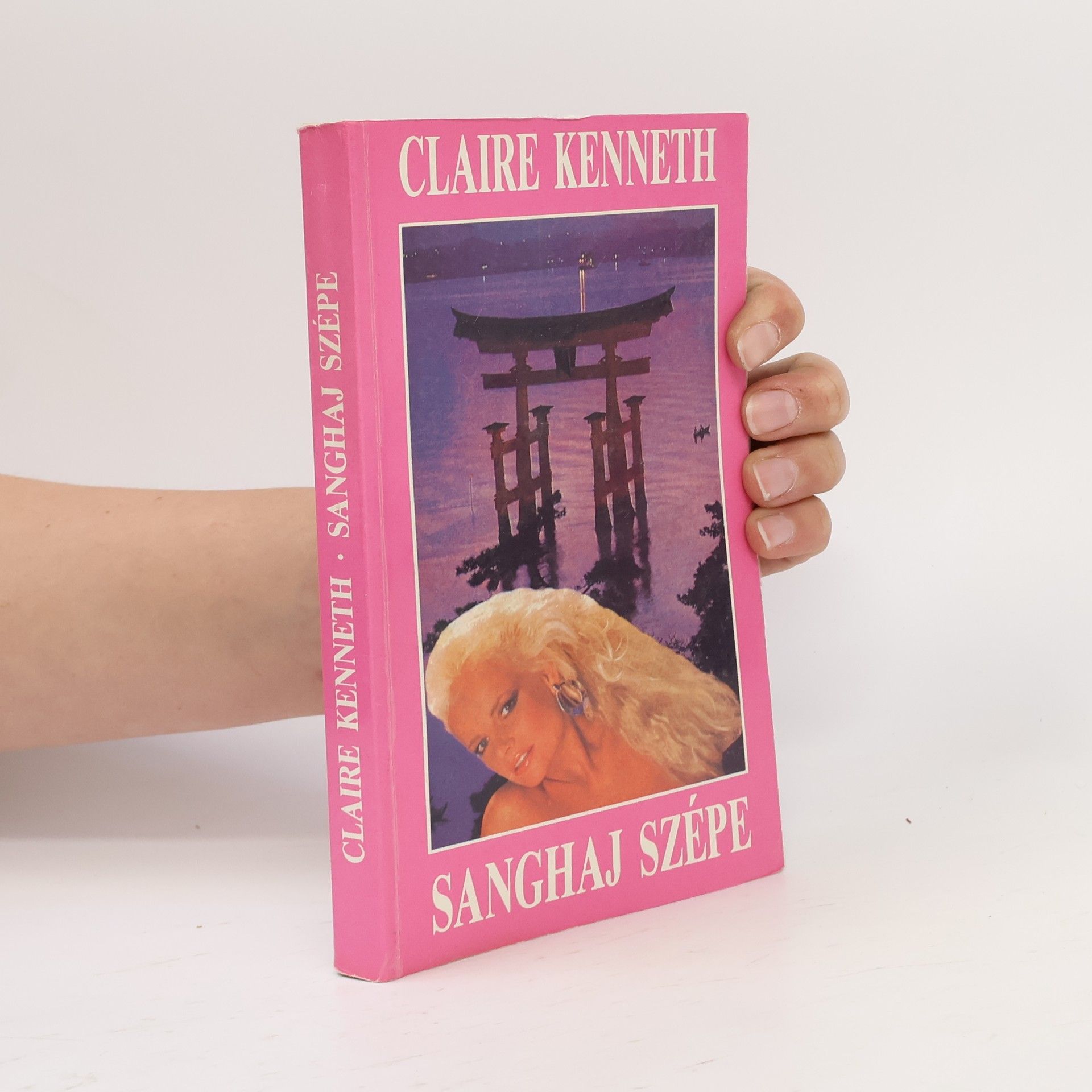 Claire Kenneth Sanghaj szépe