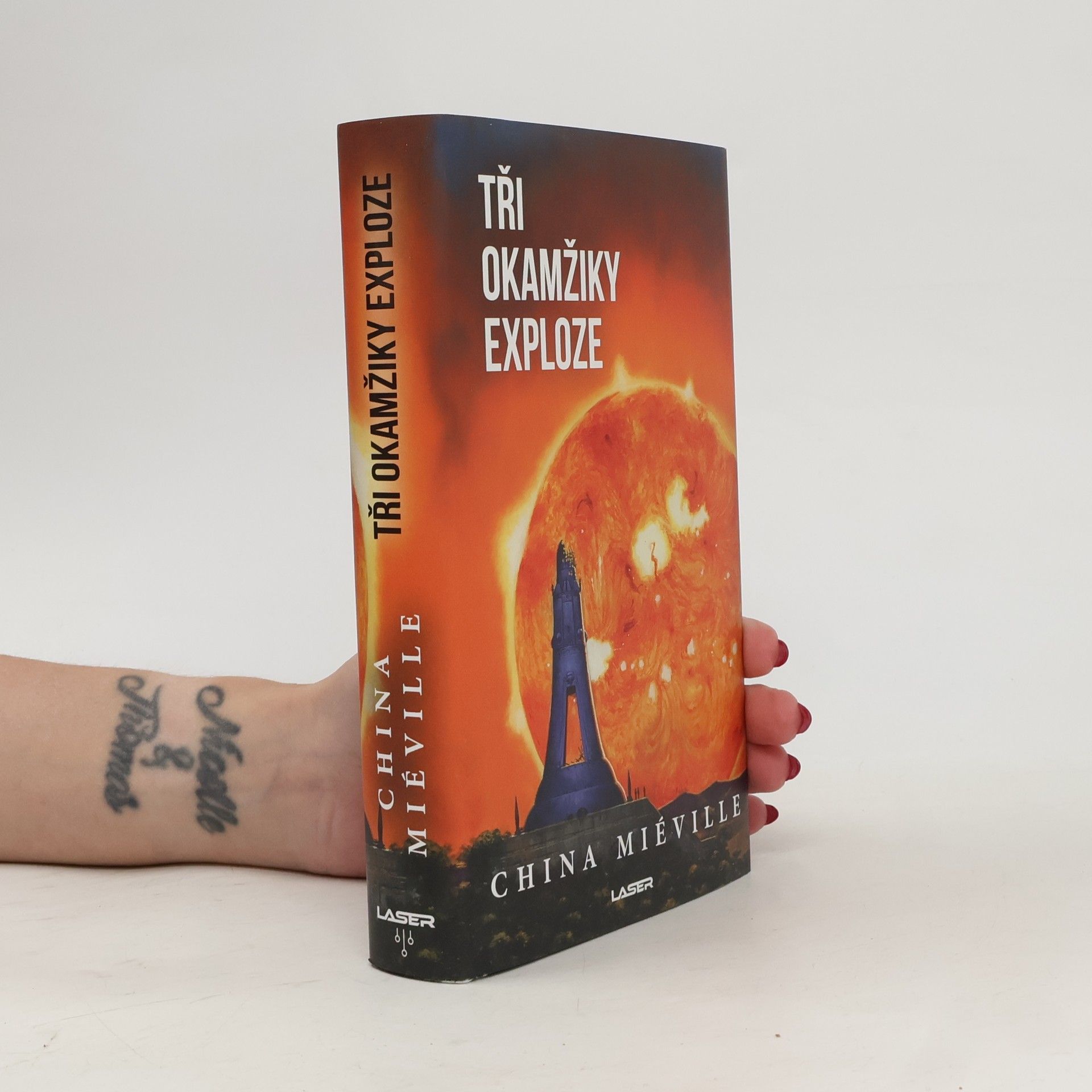 China Miéville Tři okamžiky exploze