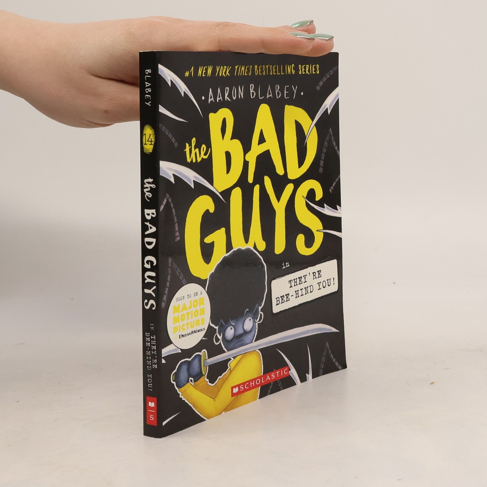 Aaron Blabey The Bad Guys in They're Bee-Hind You! (the Bad Guys #14), 14