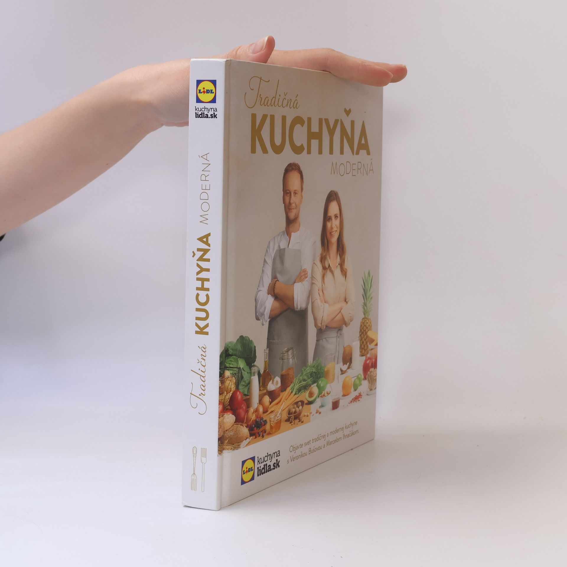 Veronika Bušová Tradičná kuchyňa moderná
