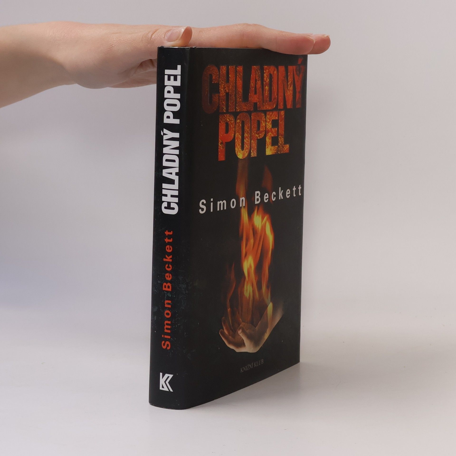 Simon Beckett Chladný popel