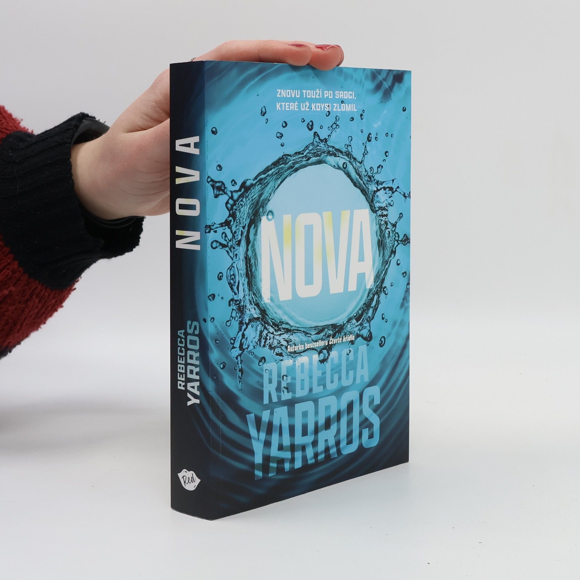 Rebecca Yarros Nova