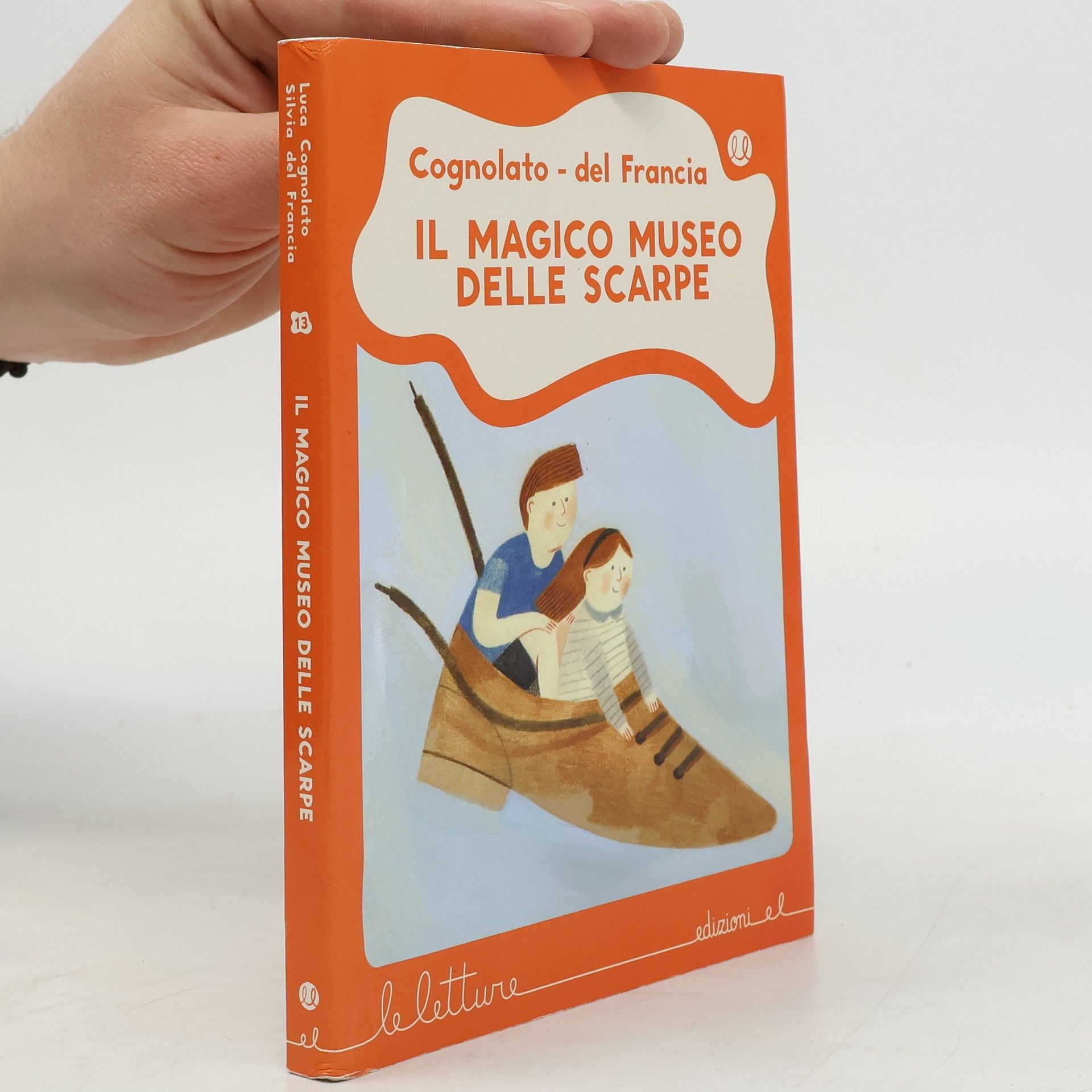Le letture - 13: Il magico museo delle scarpe