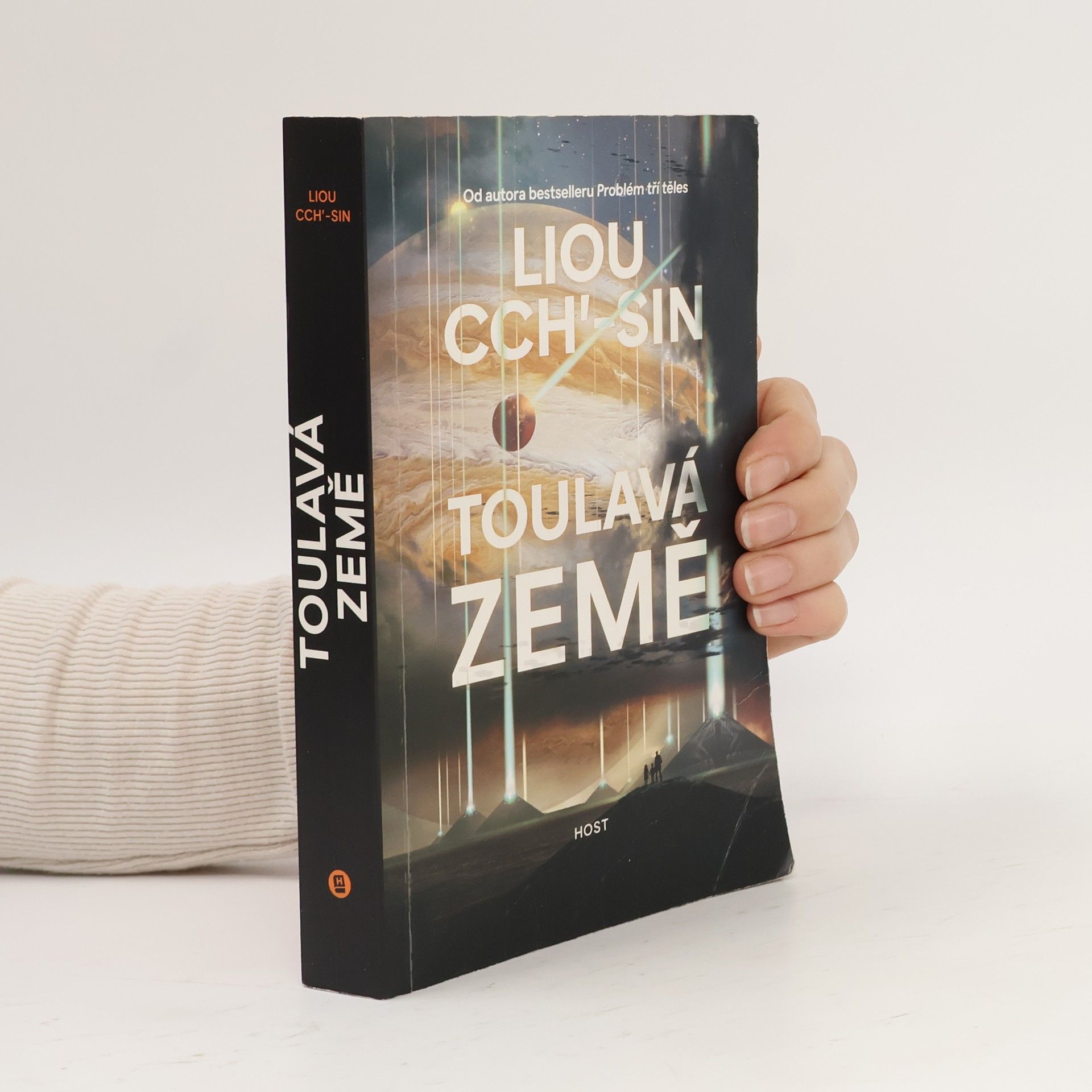 Liu Cixin Toulavá Země