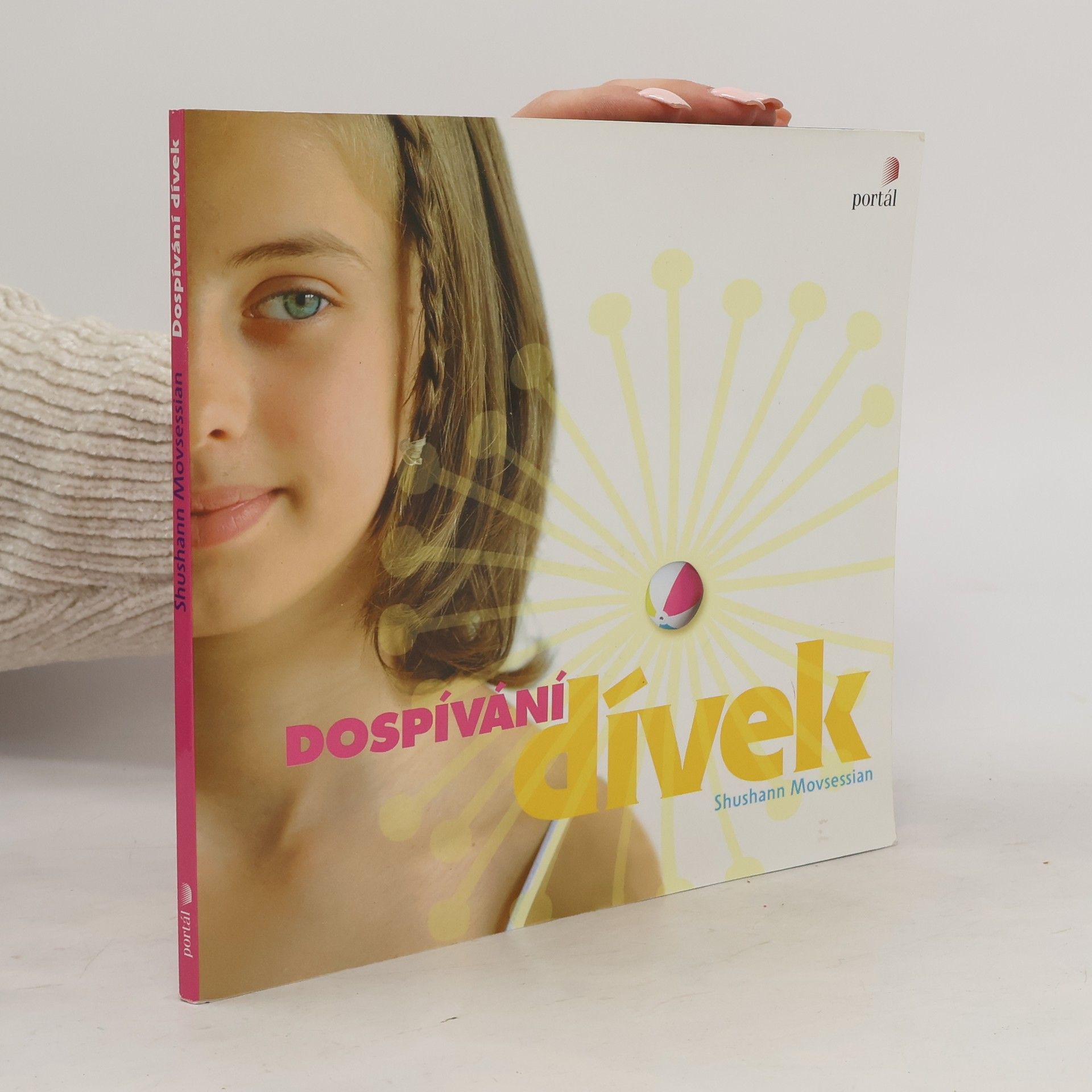 Shushann Movsessian Dospívání dívek