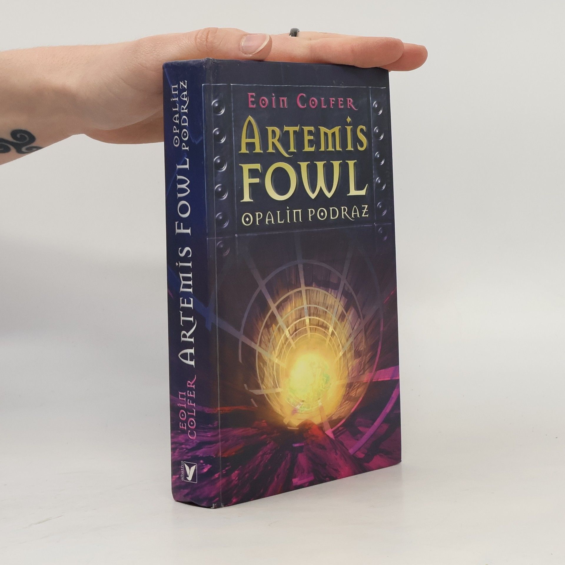 Eoin Colfer Artemis Fowl. Opalin podraz