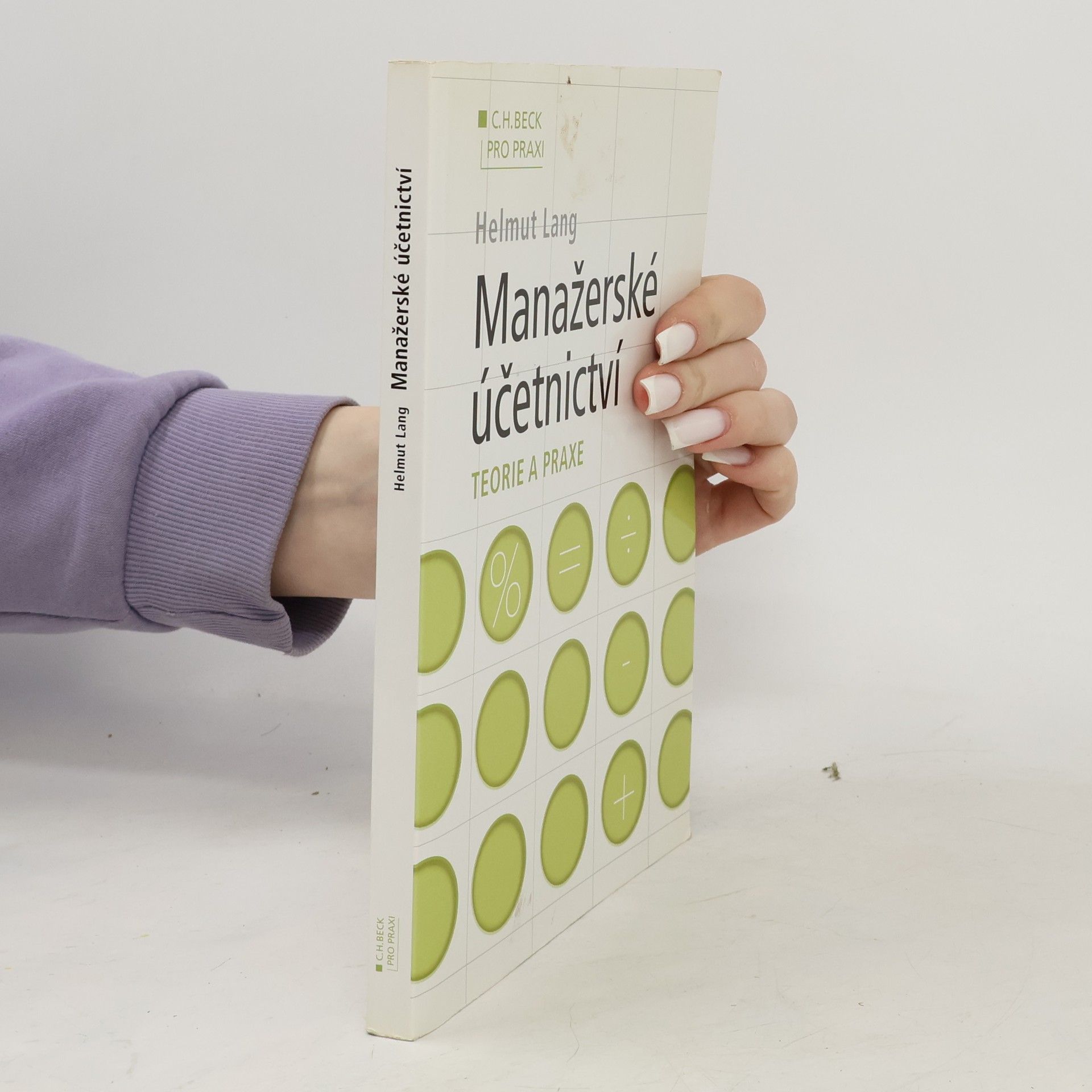 Helmut Lang Manažerské účetnictví : teorie a praxe