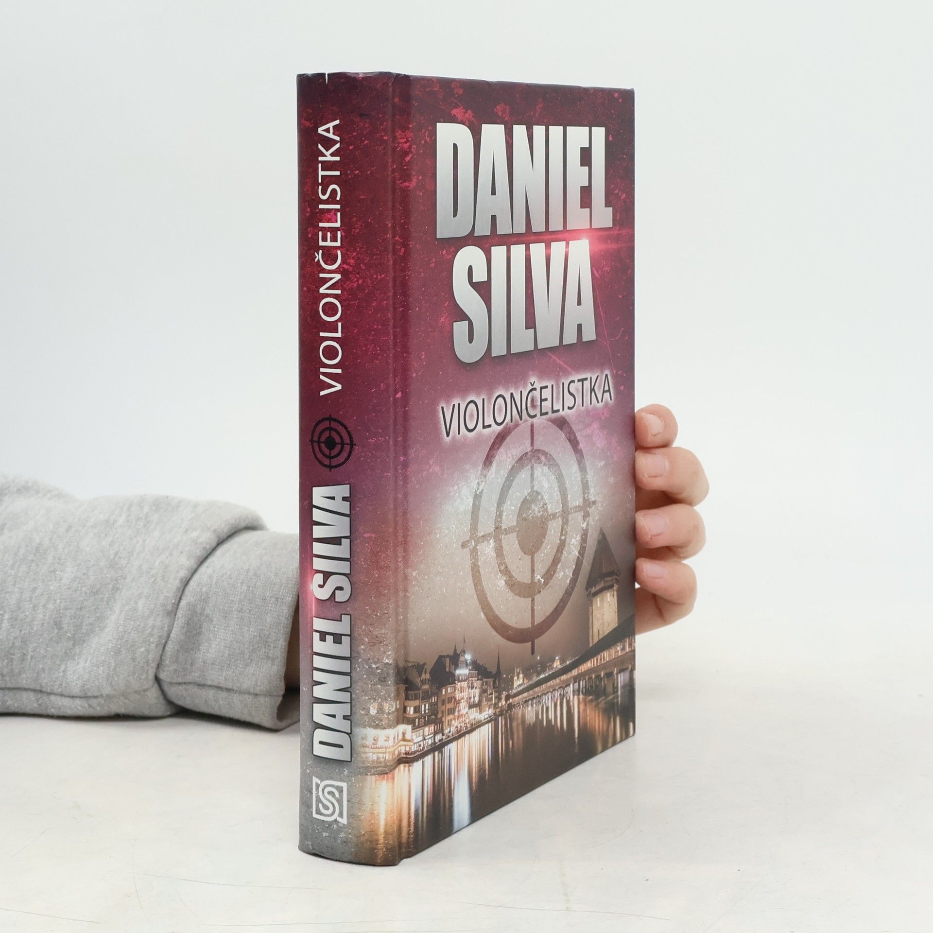 Daniel Silva Violončelistka