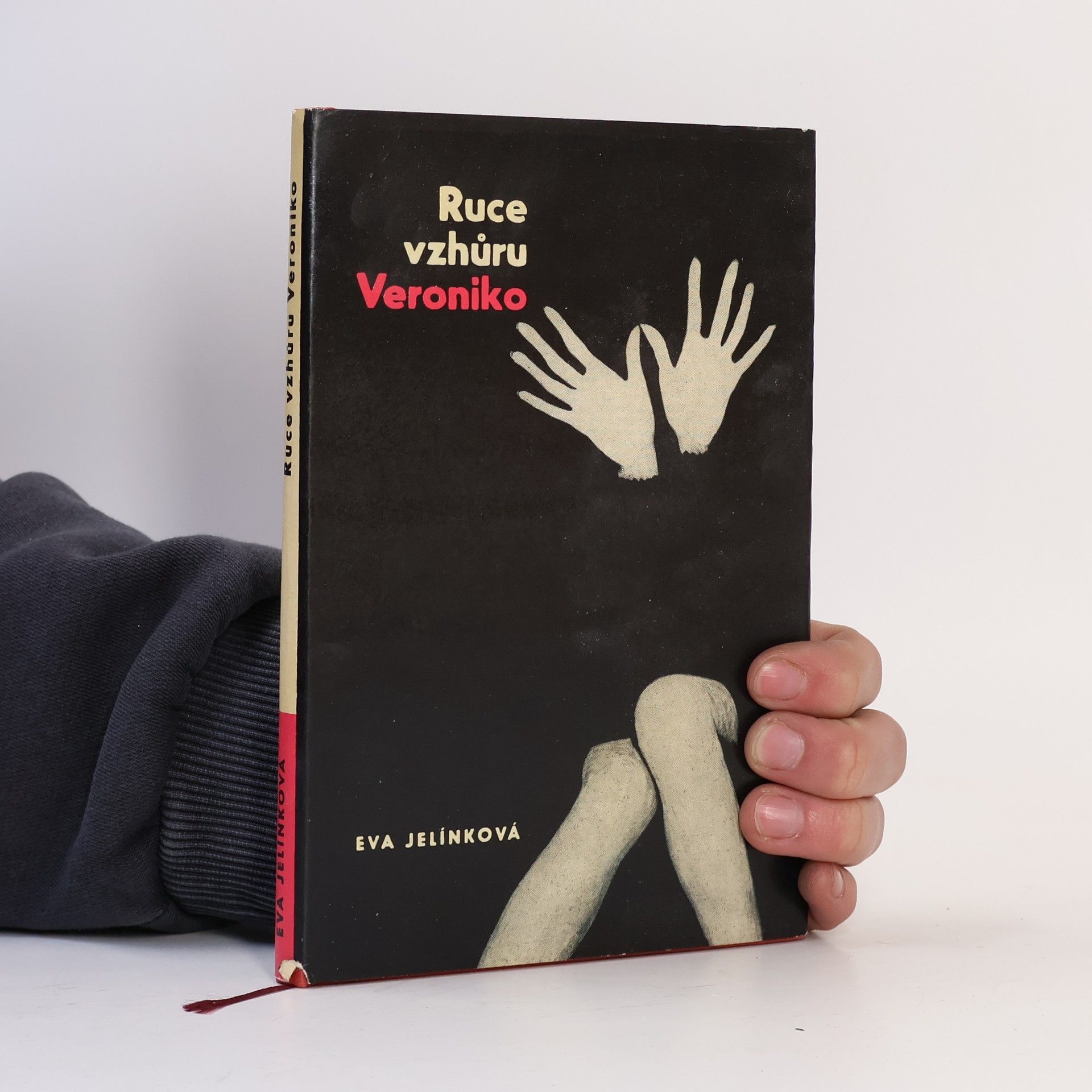 Ruce vzhůru, Veroniko!