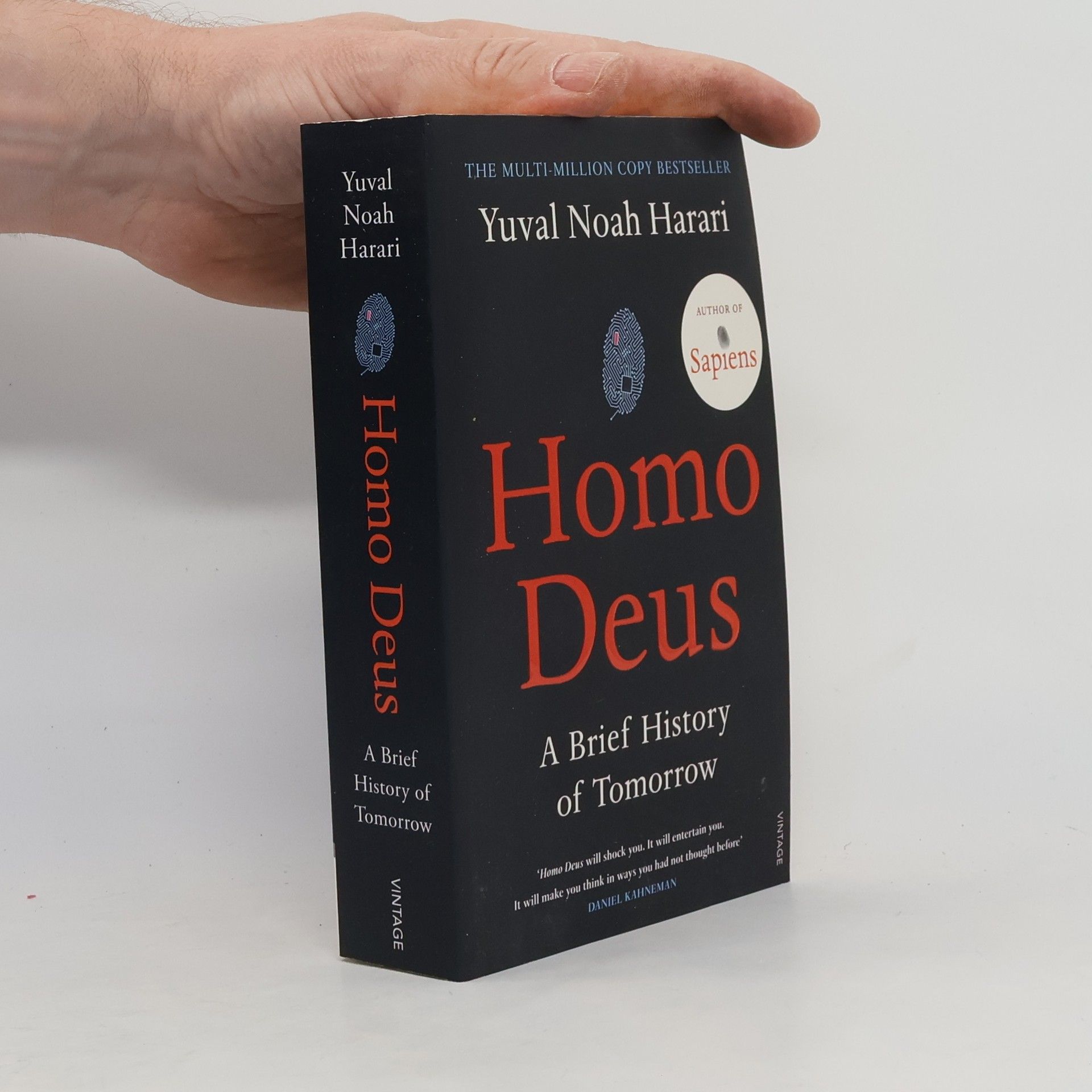 Yuval Harari Homo Deus. A Brief History of Tomorrow