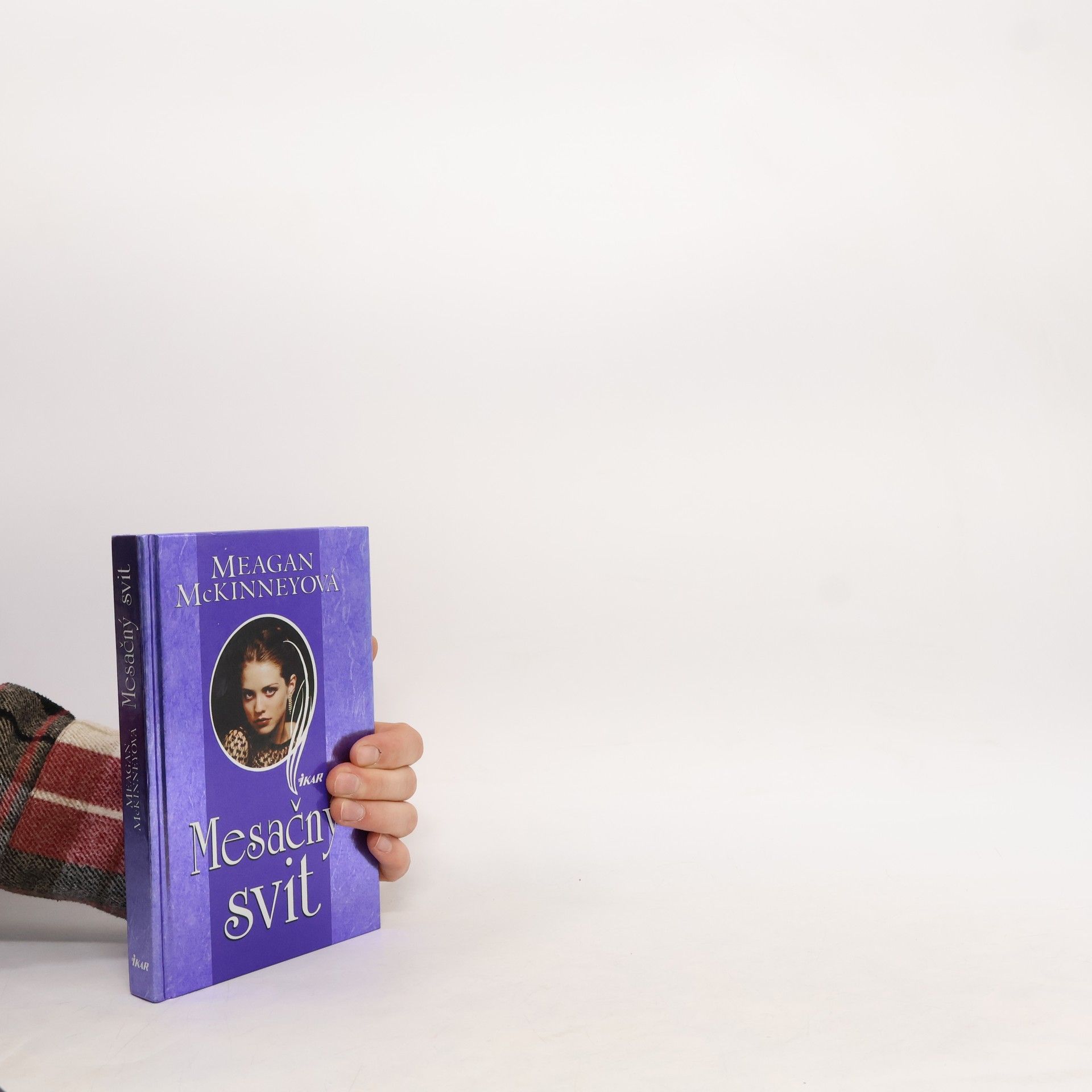 Meagan McKinney Mesačný svit