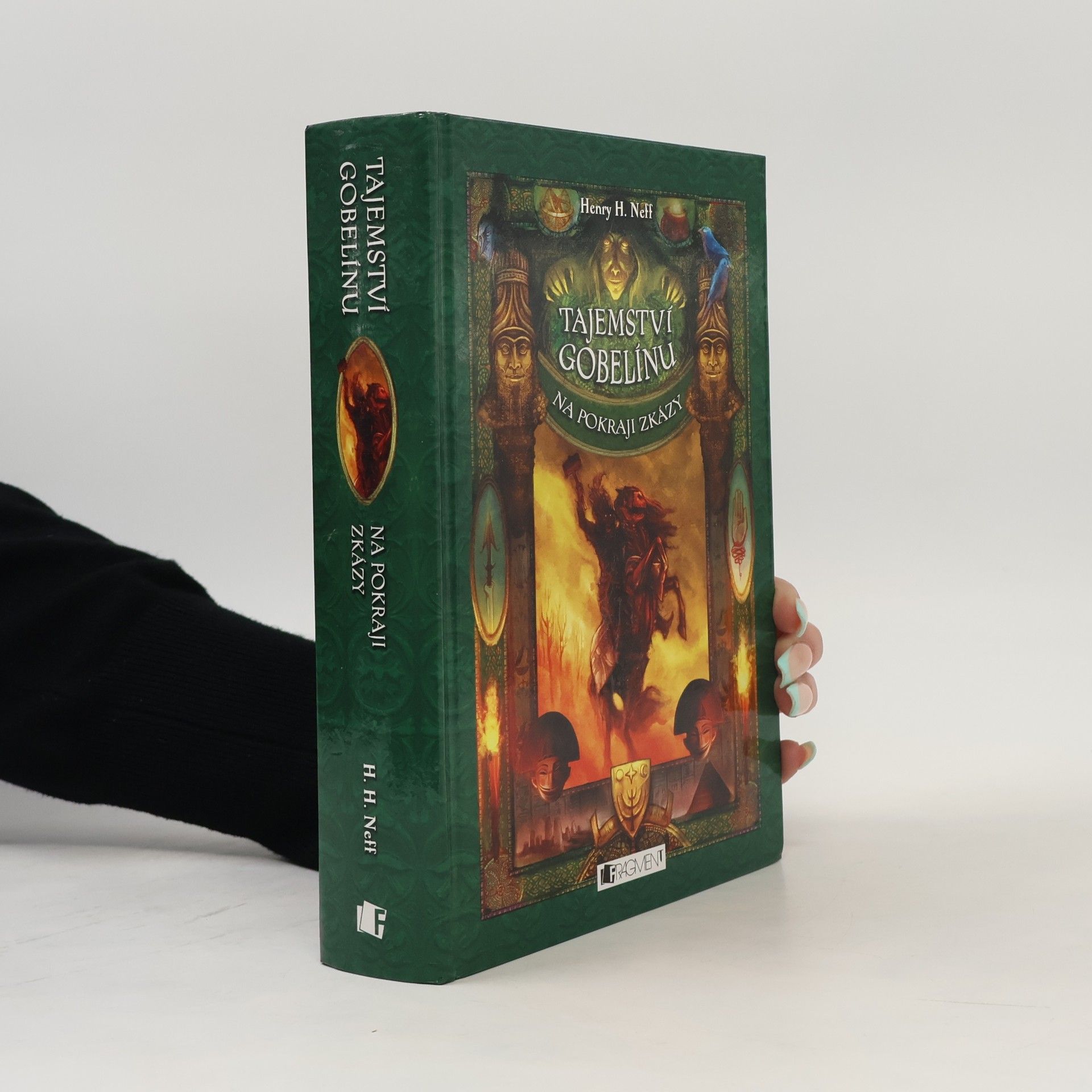 Henry H. Neff Tajemství gobelínu. Na pokraji zkázy
