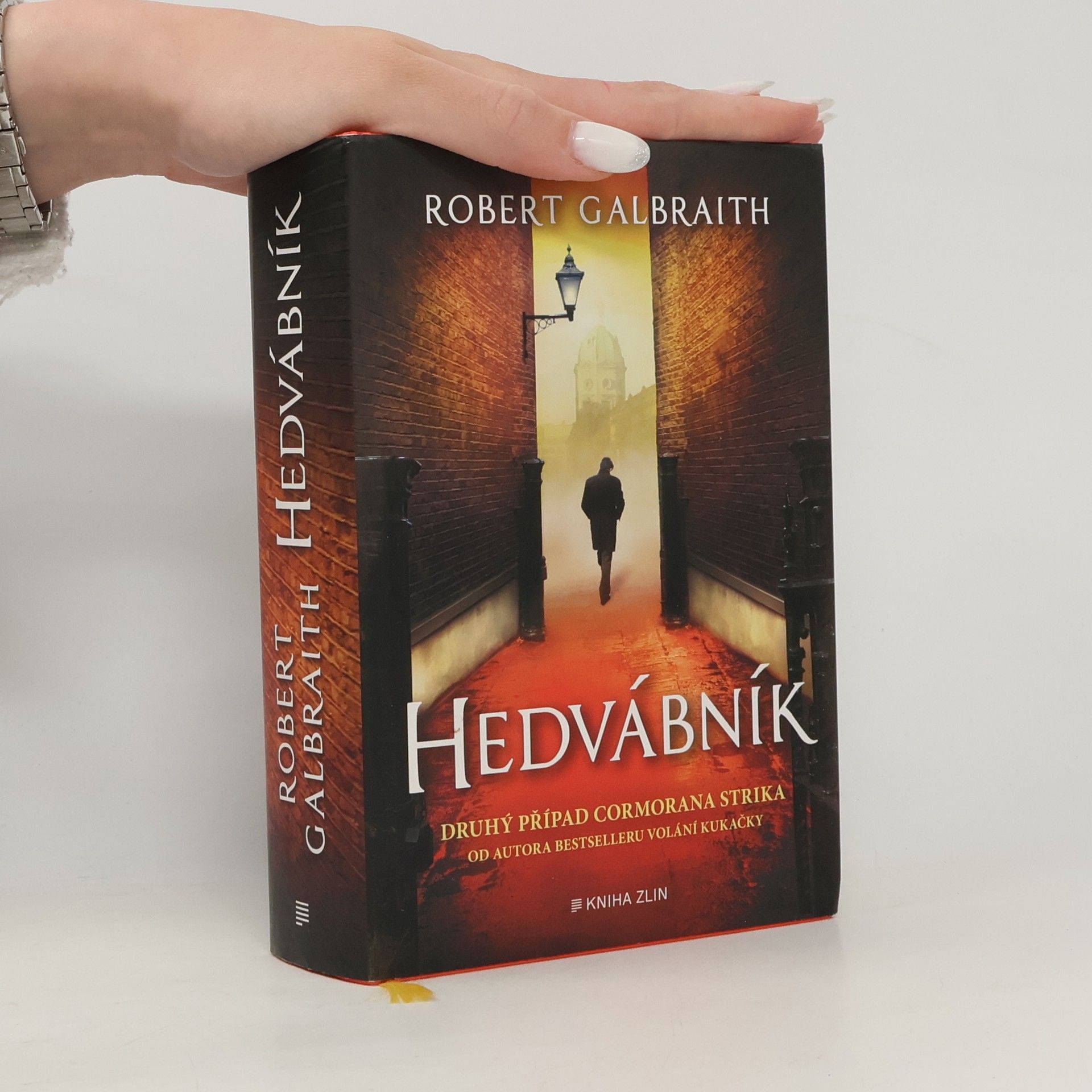 Robert Galbraith Hedvábník