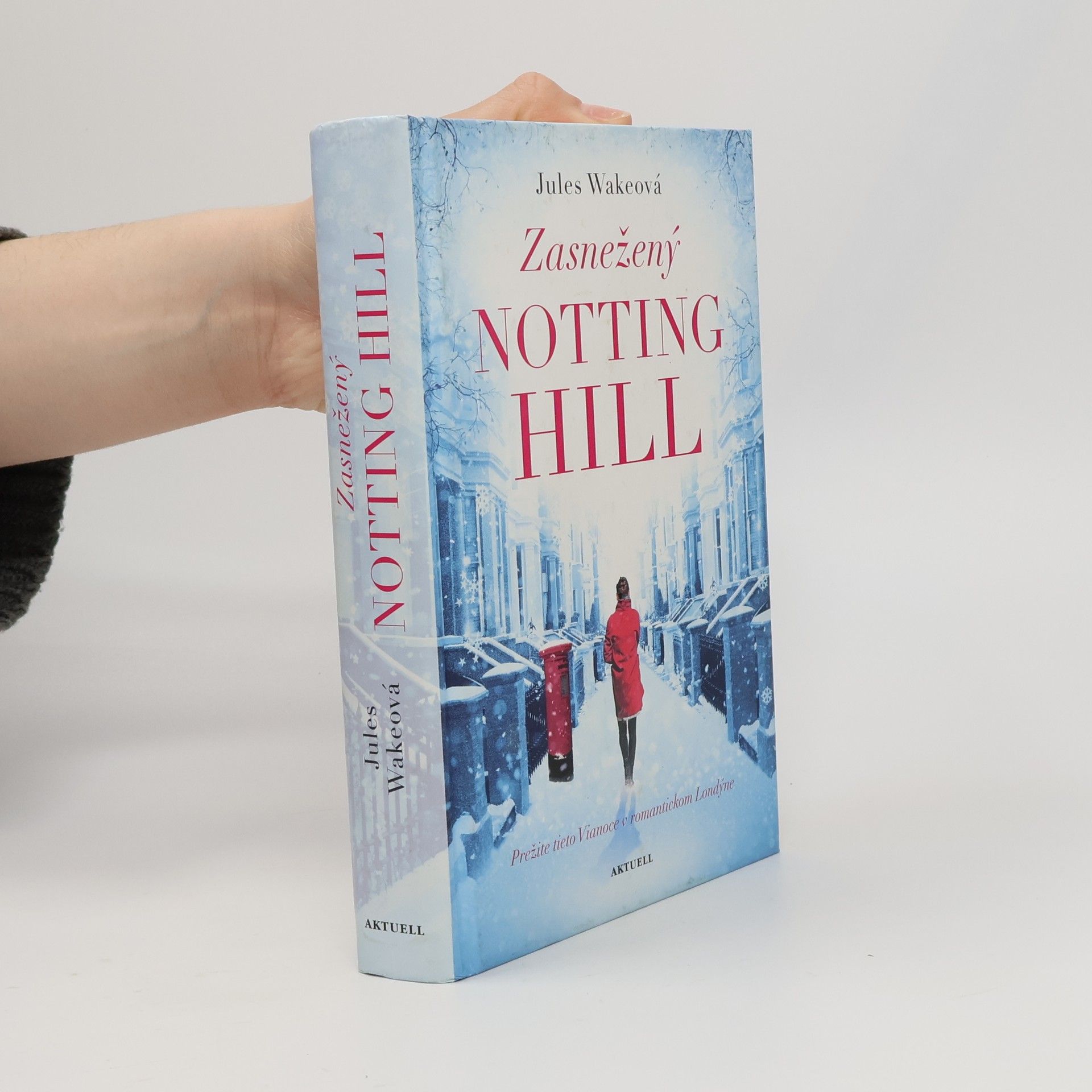 Julie Caplinová Zasnežený Notting Hill