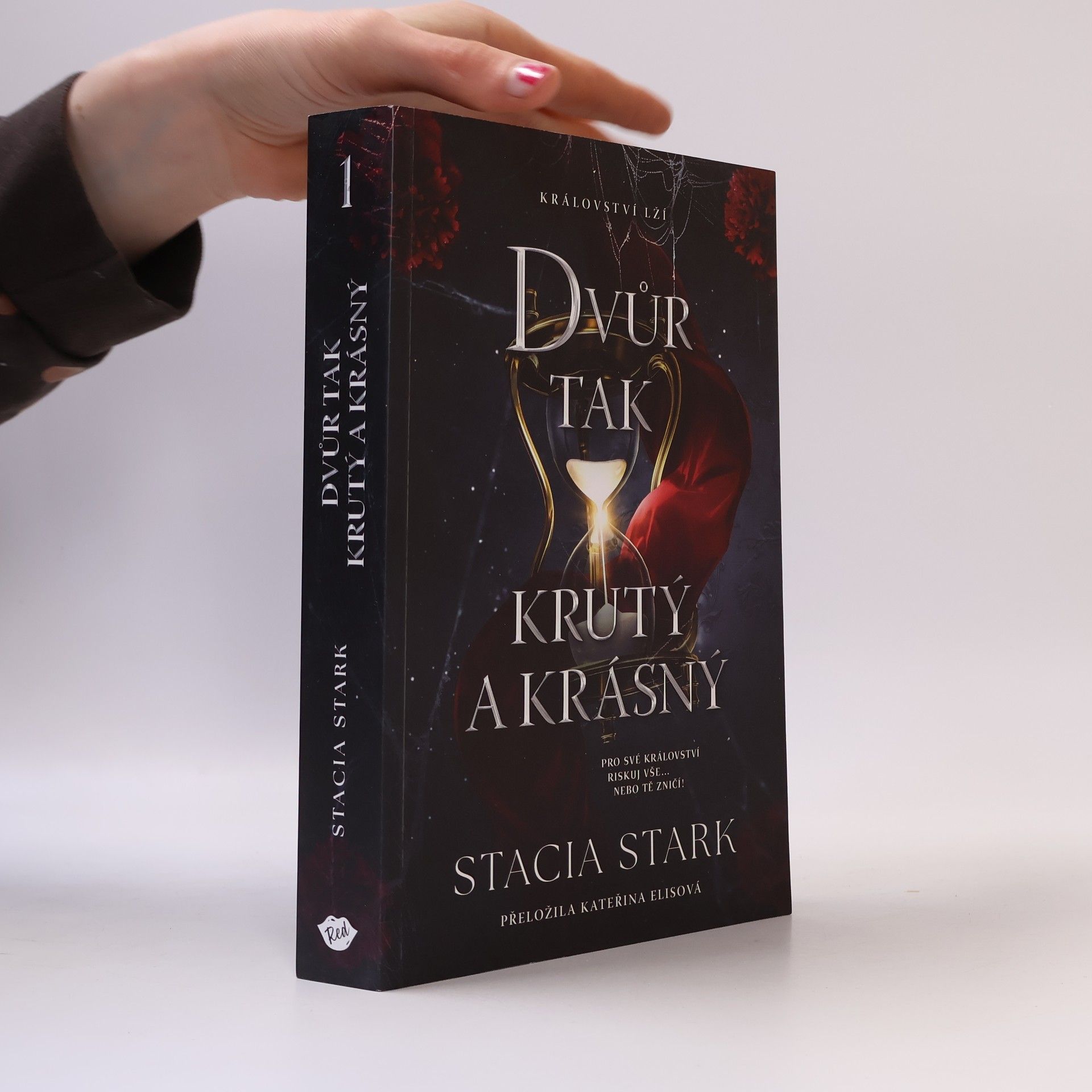 Stacia Stark Dvůr tak krutý a krásný