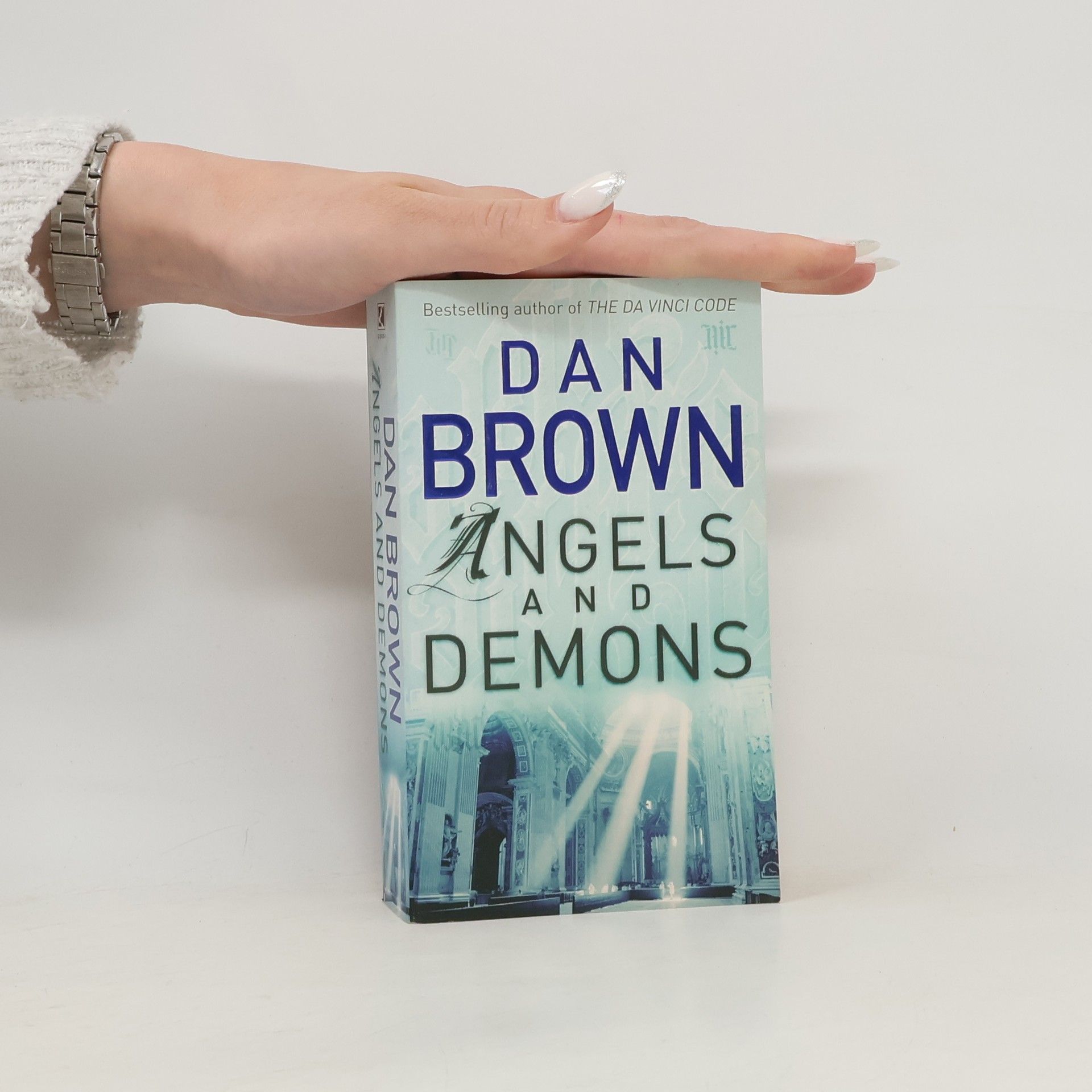 Dan Brown Angels and Demons