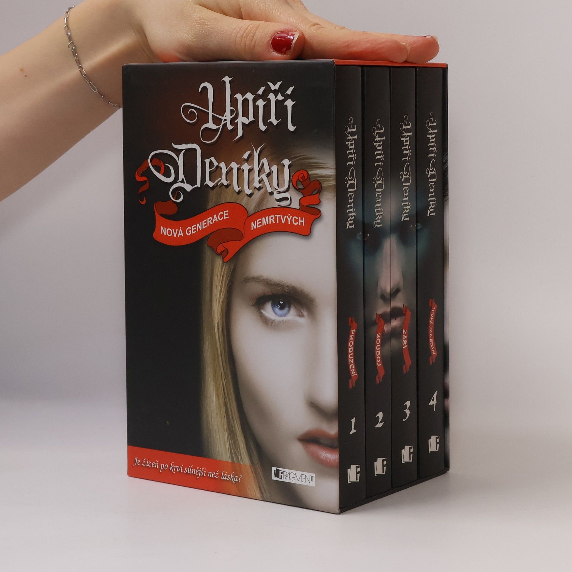 Lisa Jane Smith Upíří deníky 1-4