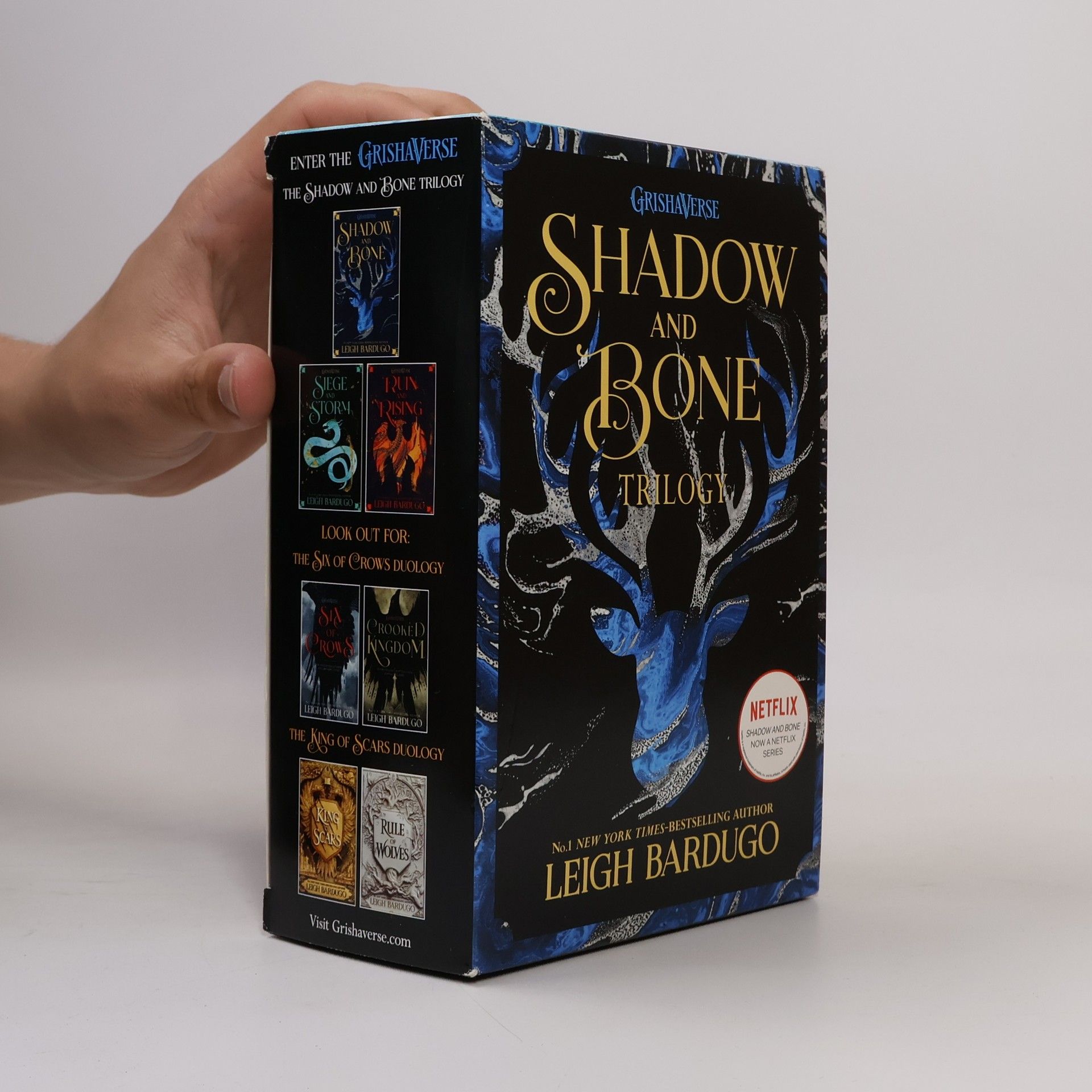 Leigh Bardugo Shadow and Bone Trilogy